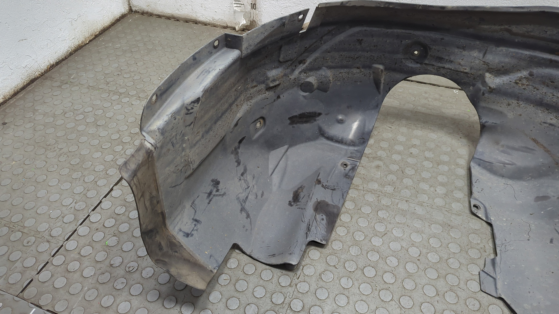 Локер передний левый