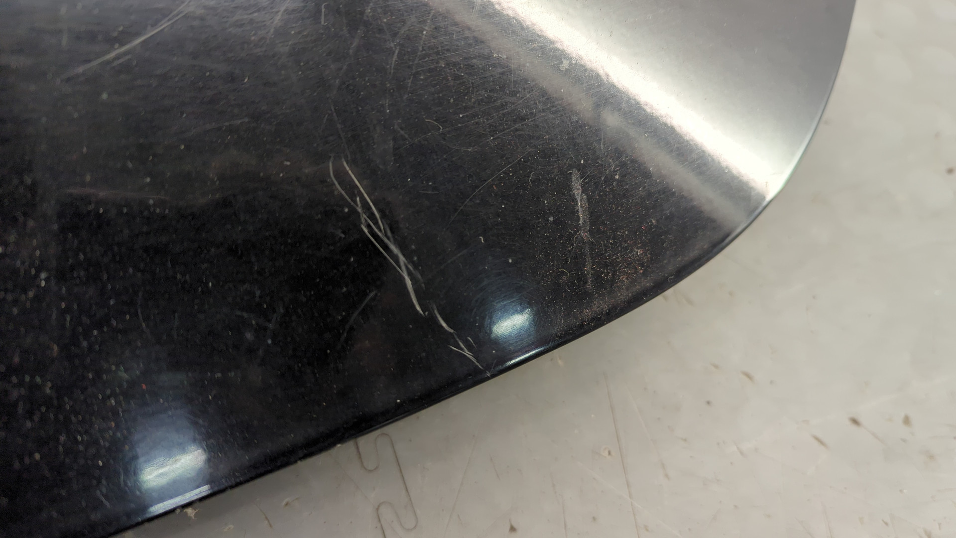 Дверь багажника