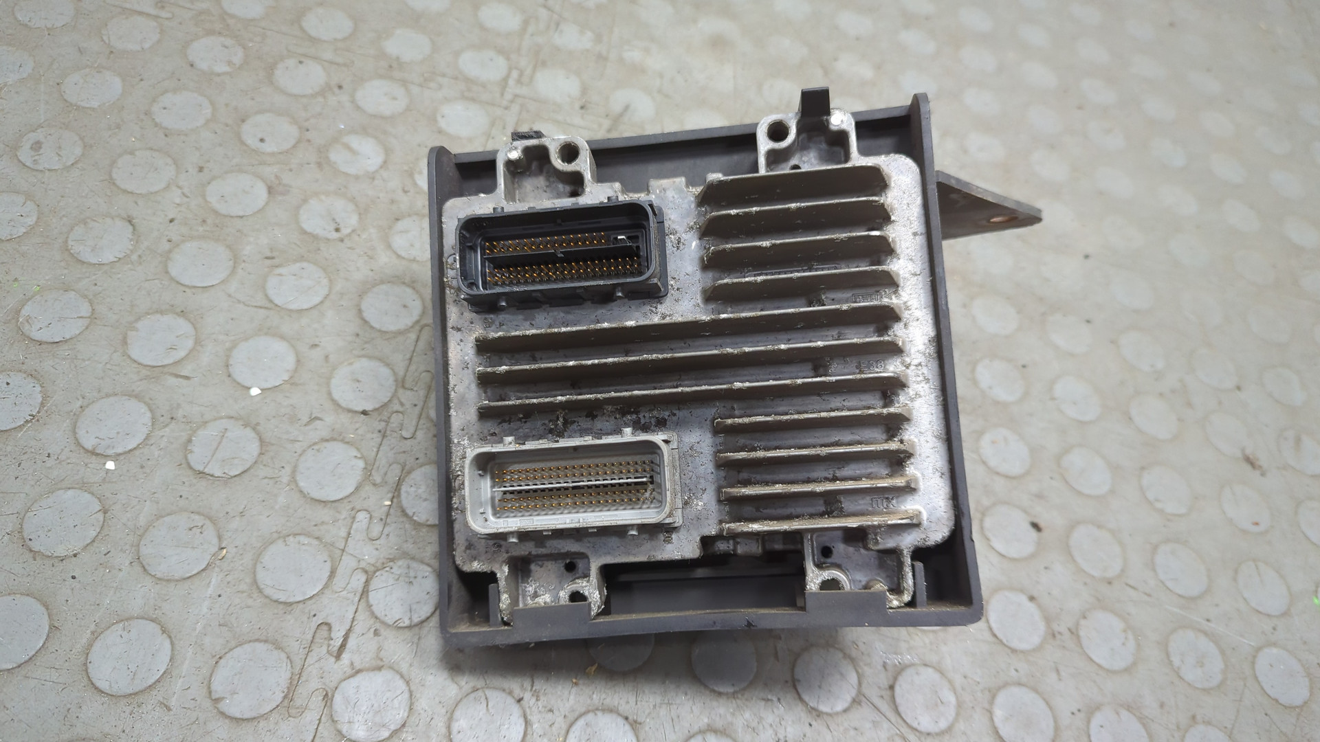 Блок управления двигателем