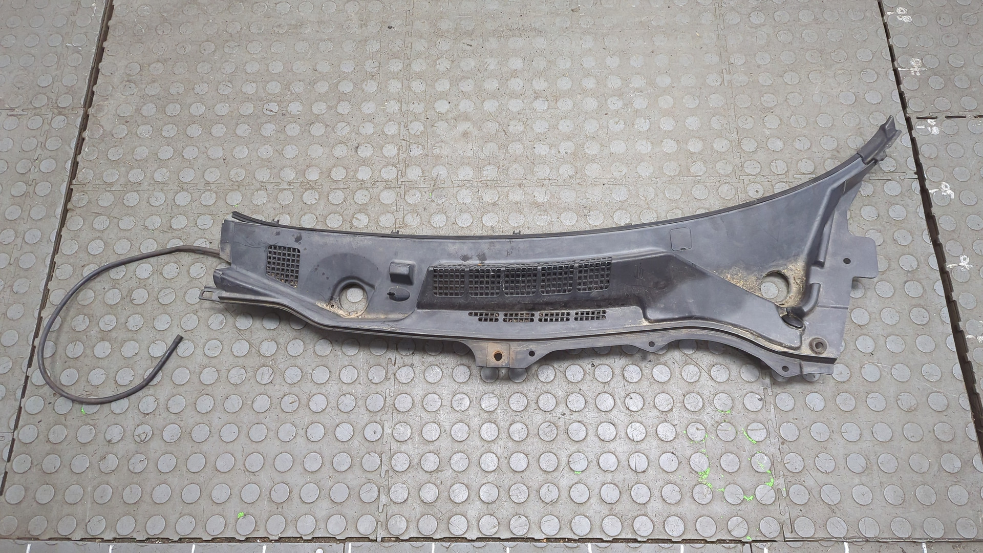 Решетка стеклоочистителей (Жабо)