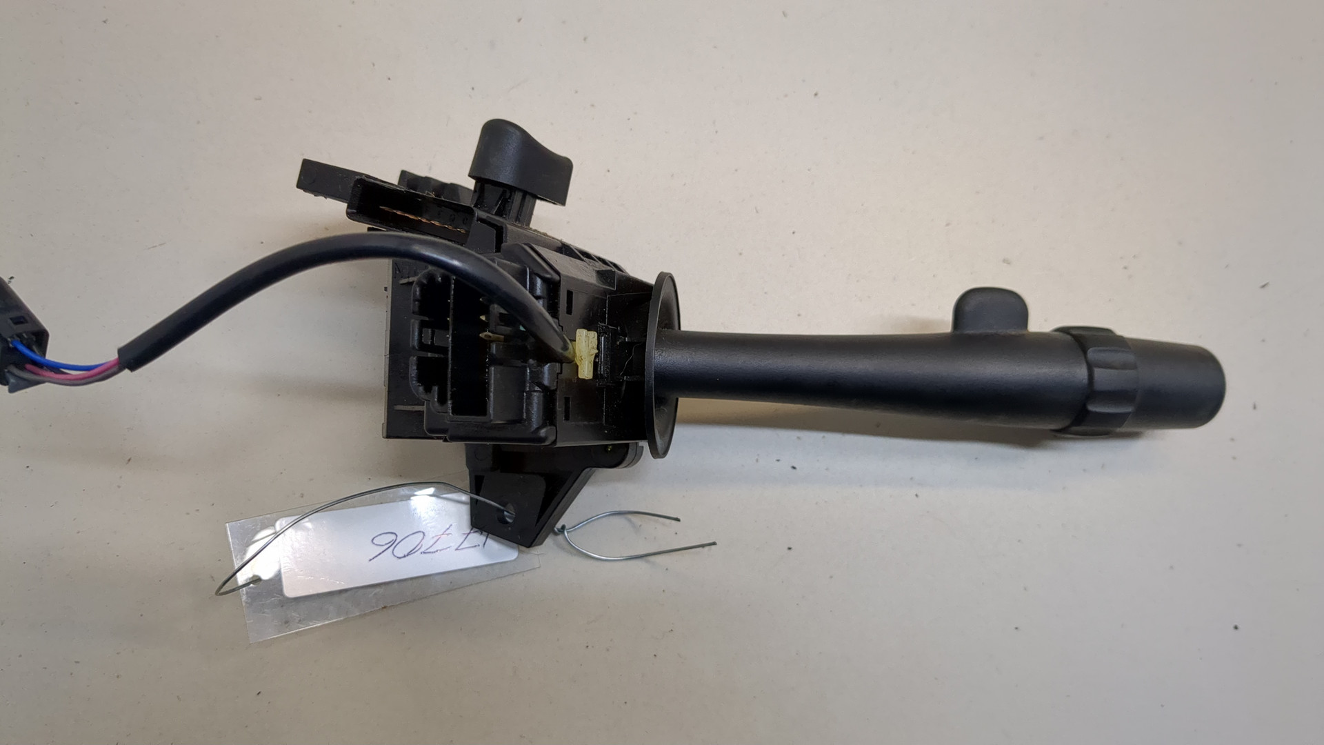 Переключатель поворотов подрулевой