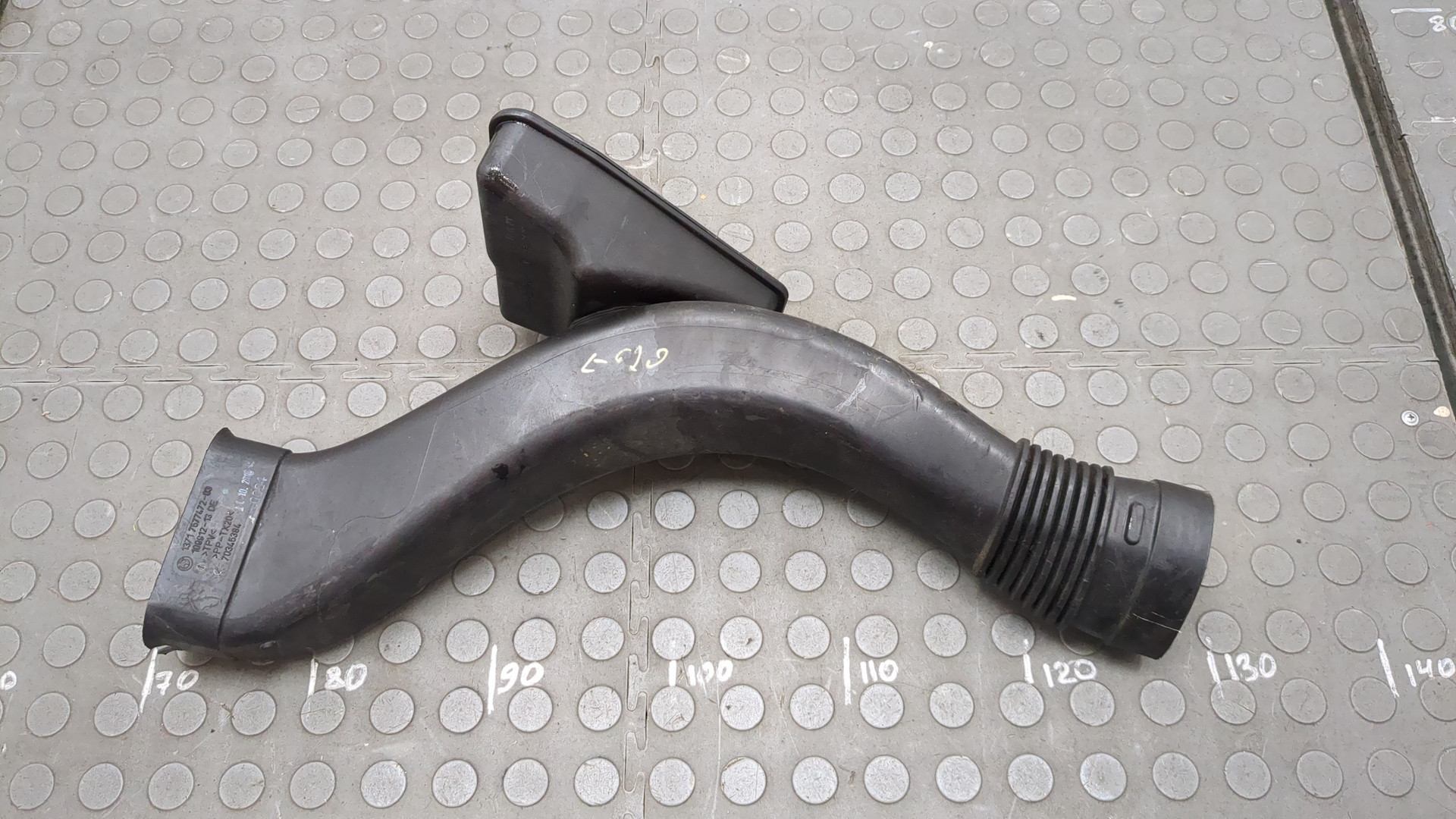 Патрубок воздушного фильтра