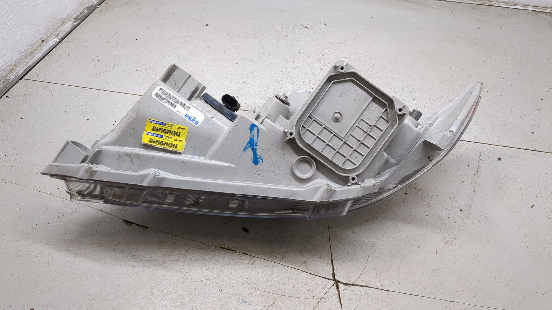 Фара правая