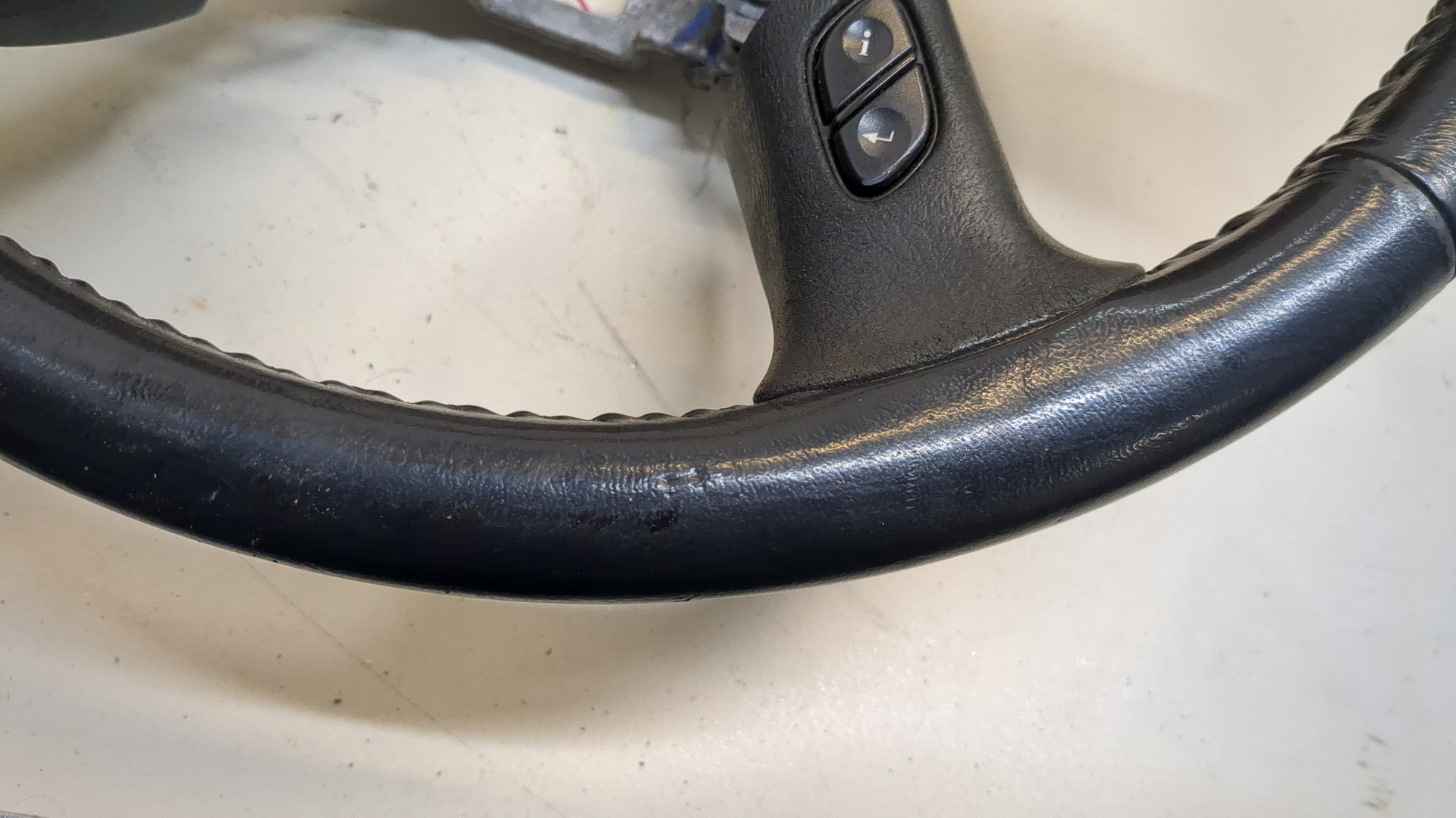 Рулевое колесо (руль)