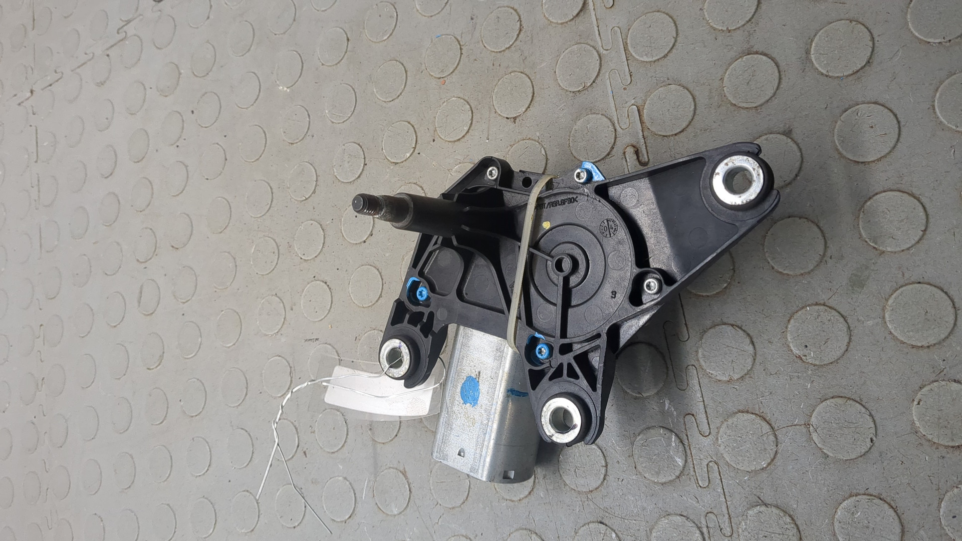 Моторчик стеклоочистителя задний