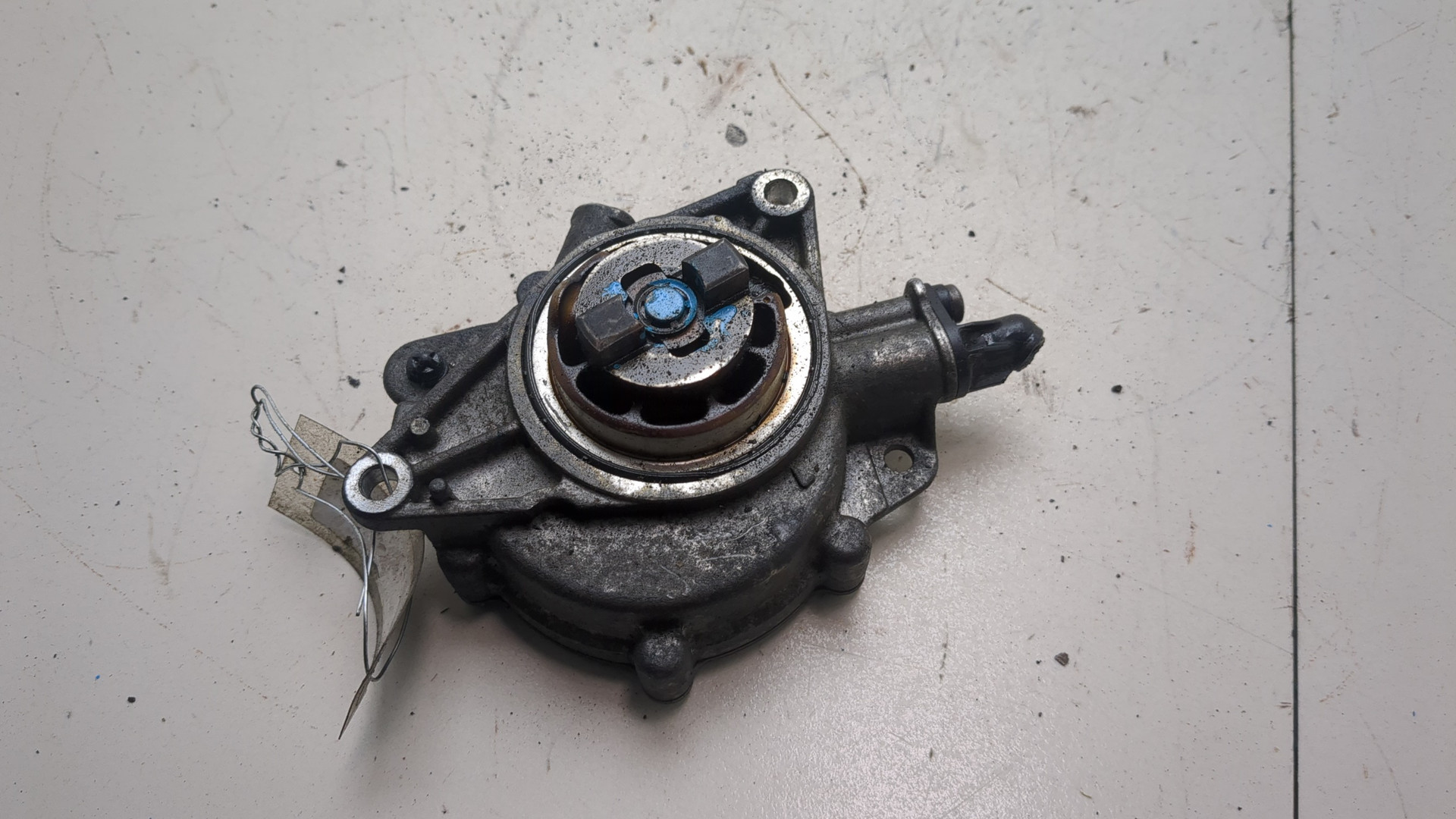 Насос вакуумный