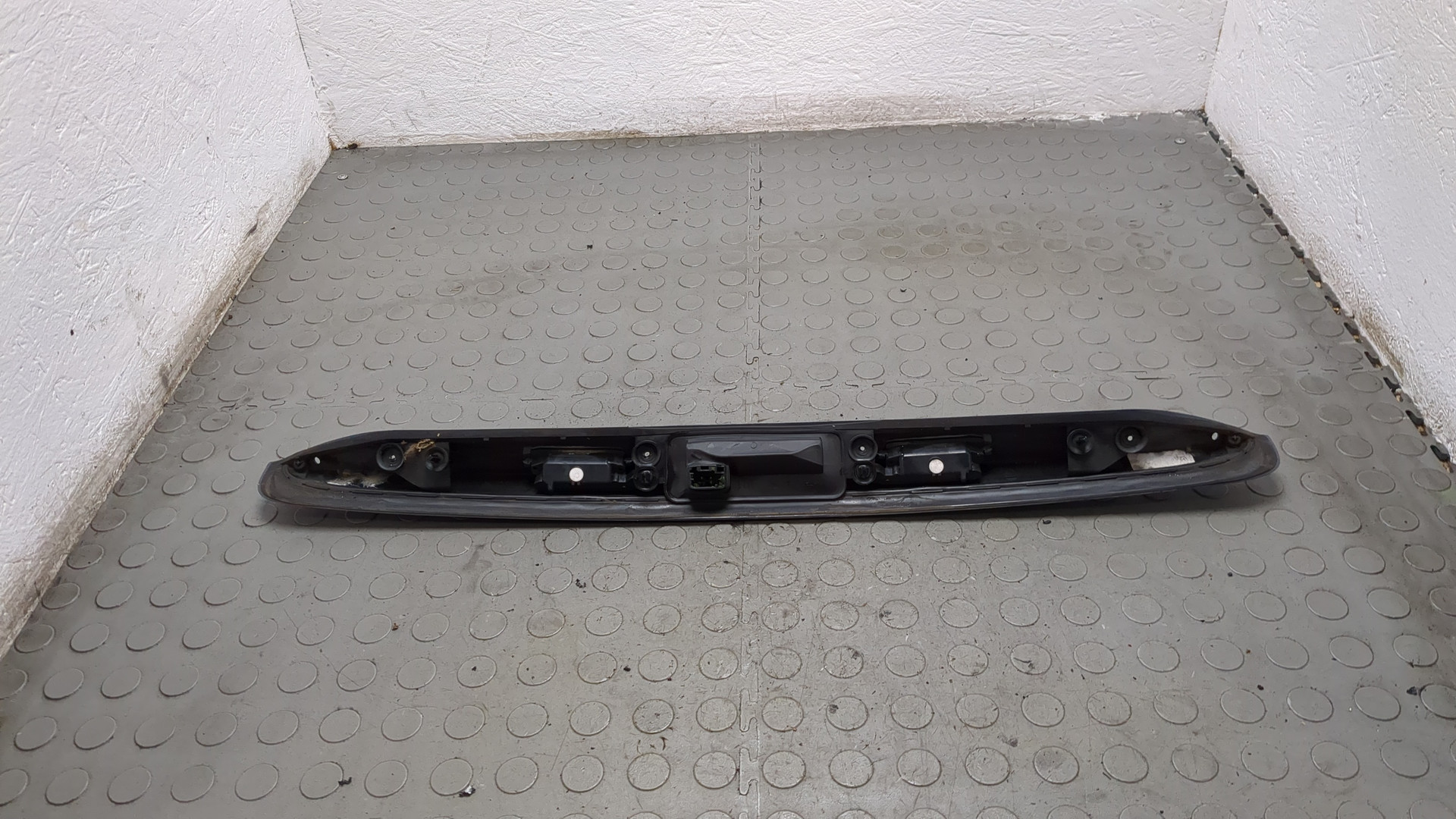 Фонарь подсветки номера