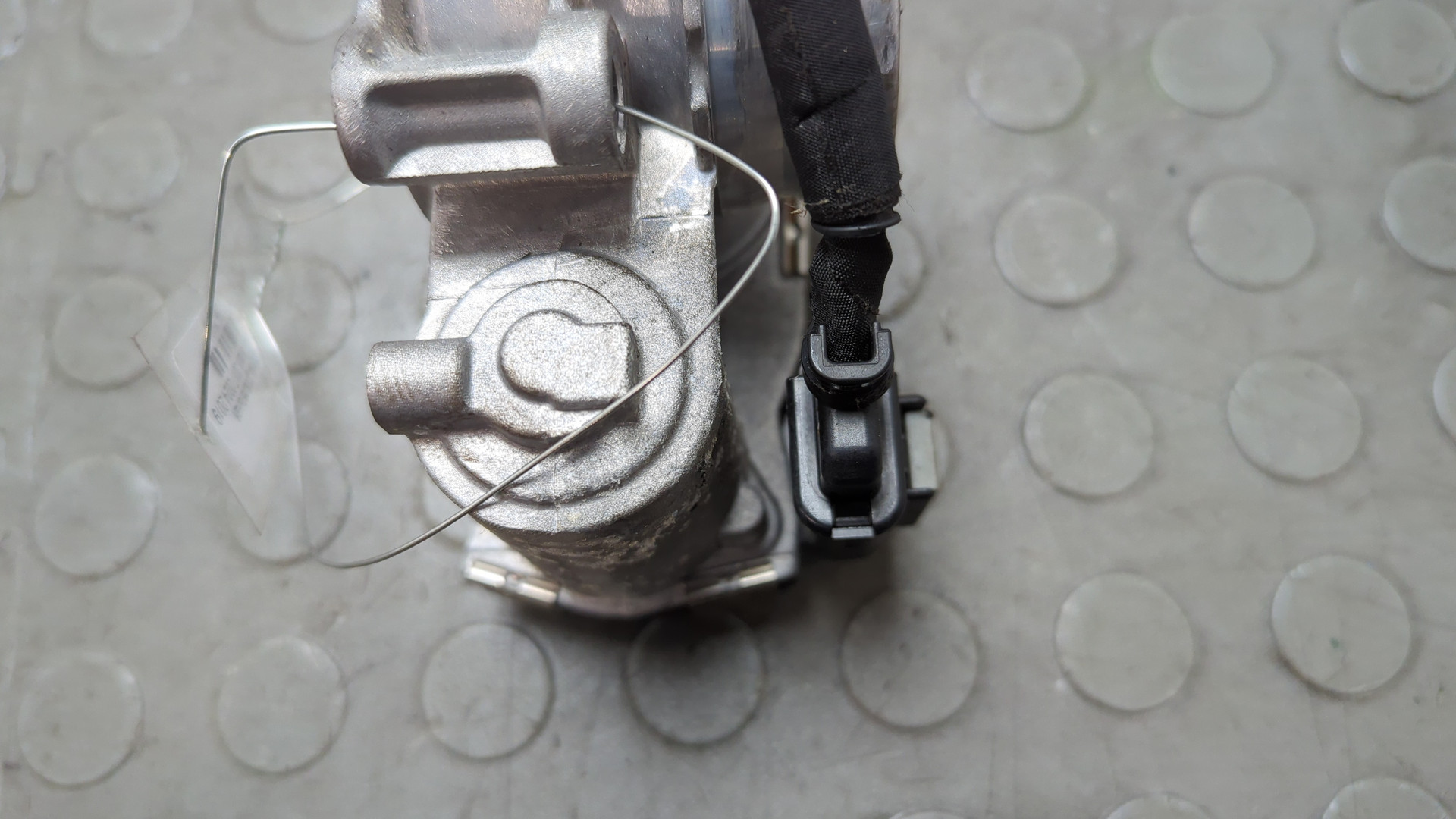 Заслонка дроссельная электрическая