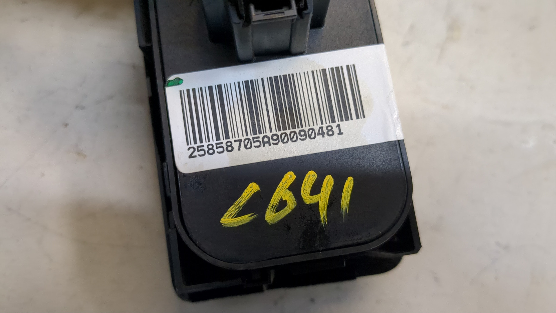 Переключатель света фар