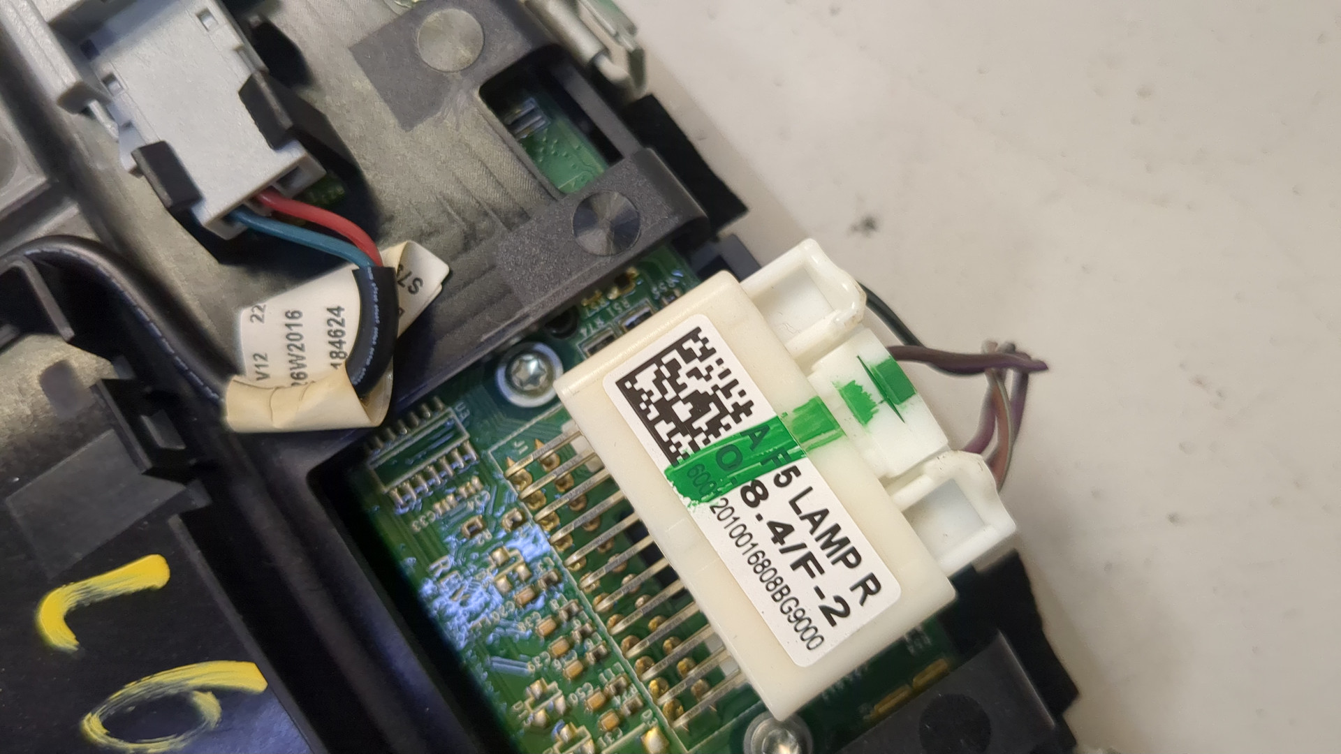 Плафон салонный