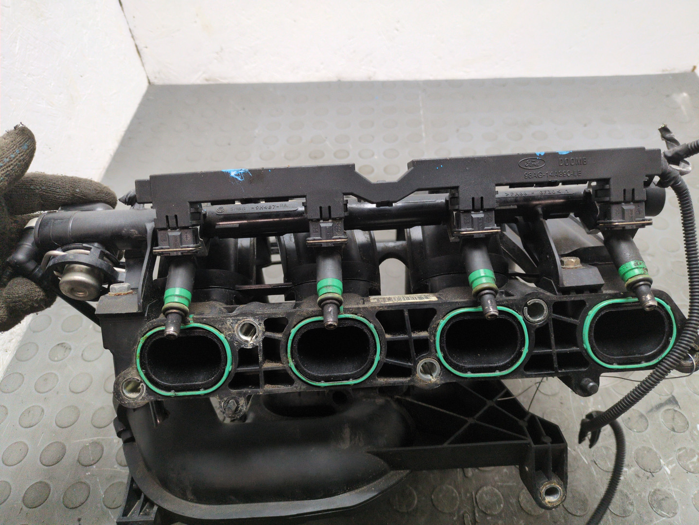 Коллектор впускной