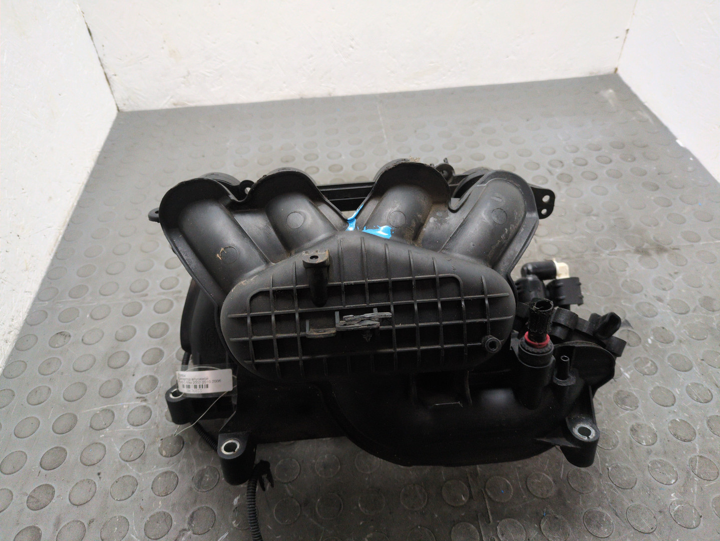 Коллектор впускной