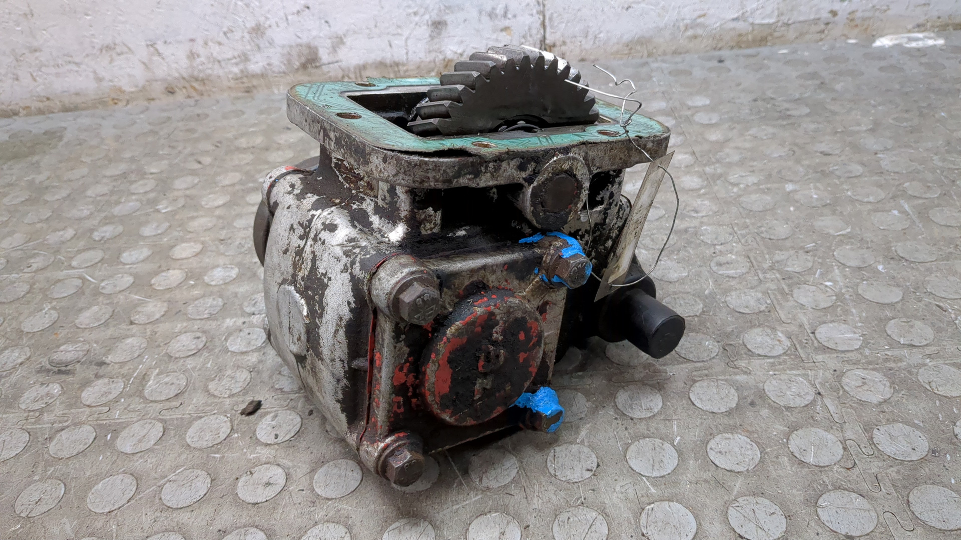 Коробка раздаточная