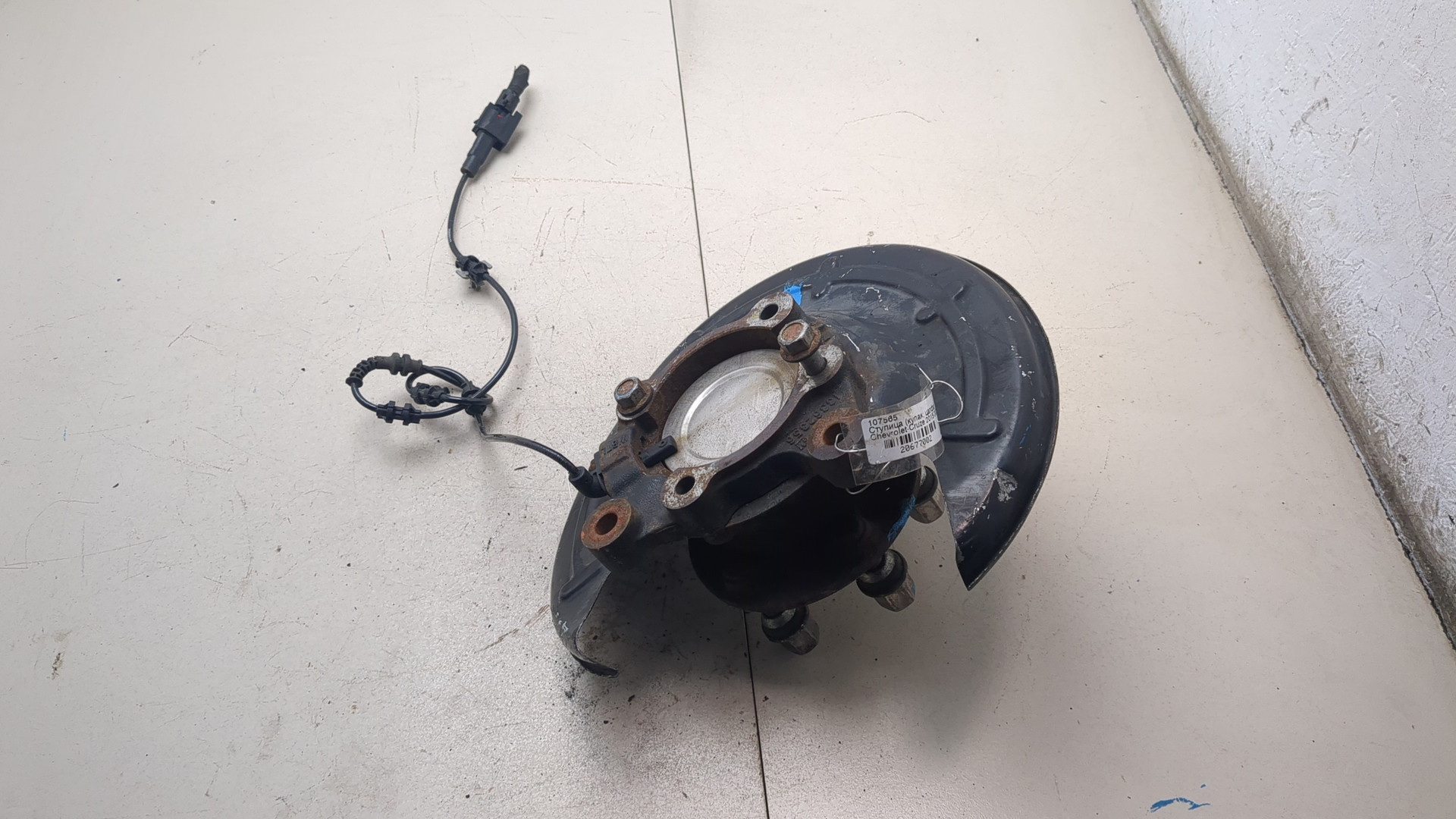 Кулак поворотный задний левый