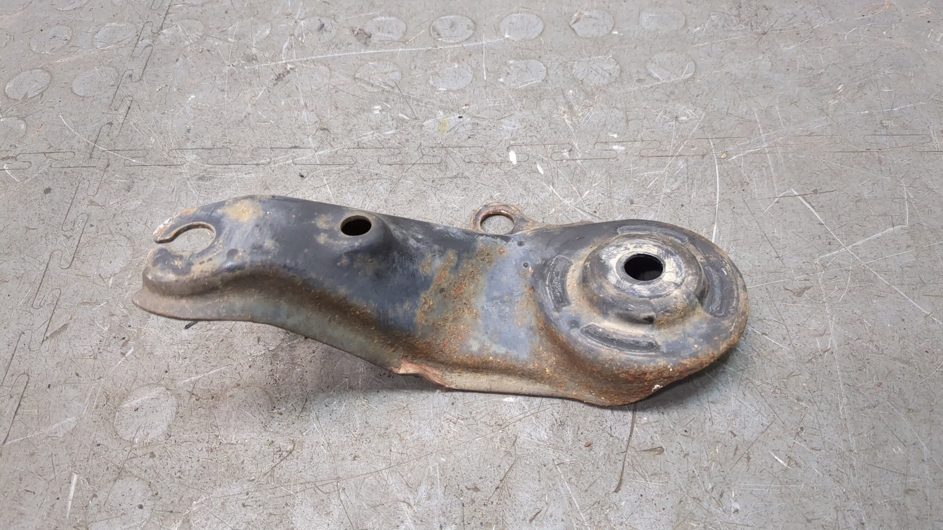 Кронштейн (п.п.к.)