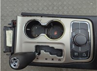 68086082AA, 1SY57DX9AD, 1TK901X9AC, 1TL281X9AA Консоль салона (кулисная часть) Jeep Grand Cherokee 2010-2013 20677365 #4
