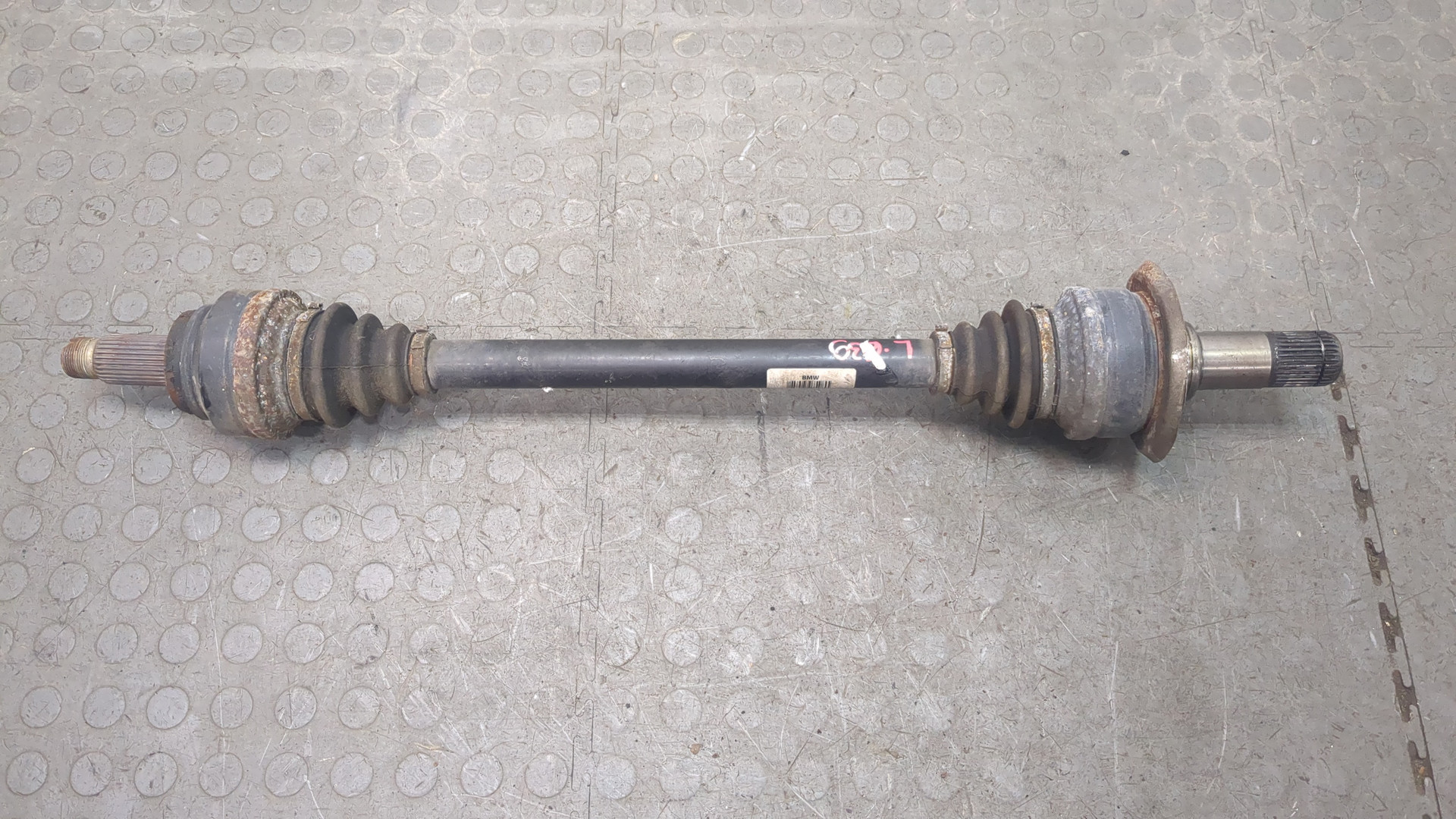 Полуось задняя правая