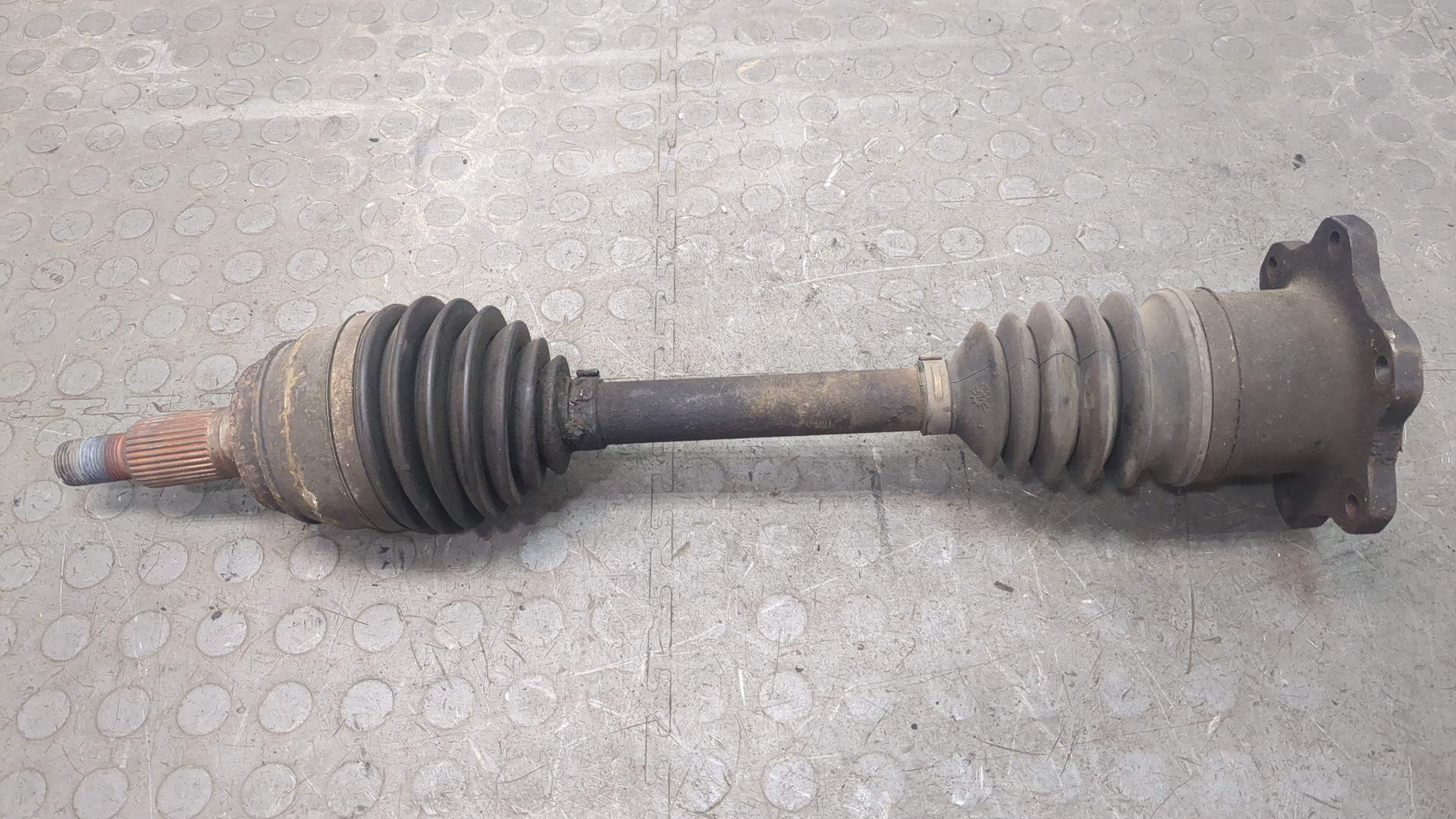 Полуось передняя