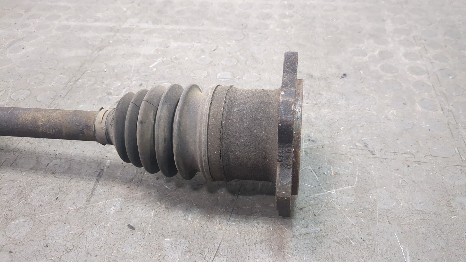 Полуось передняя