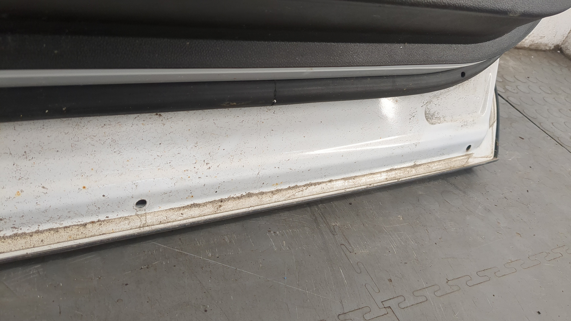 Дверь передняя левая