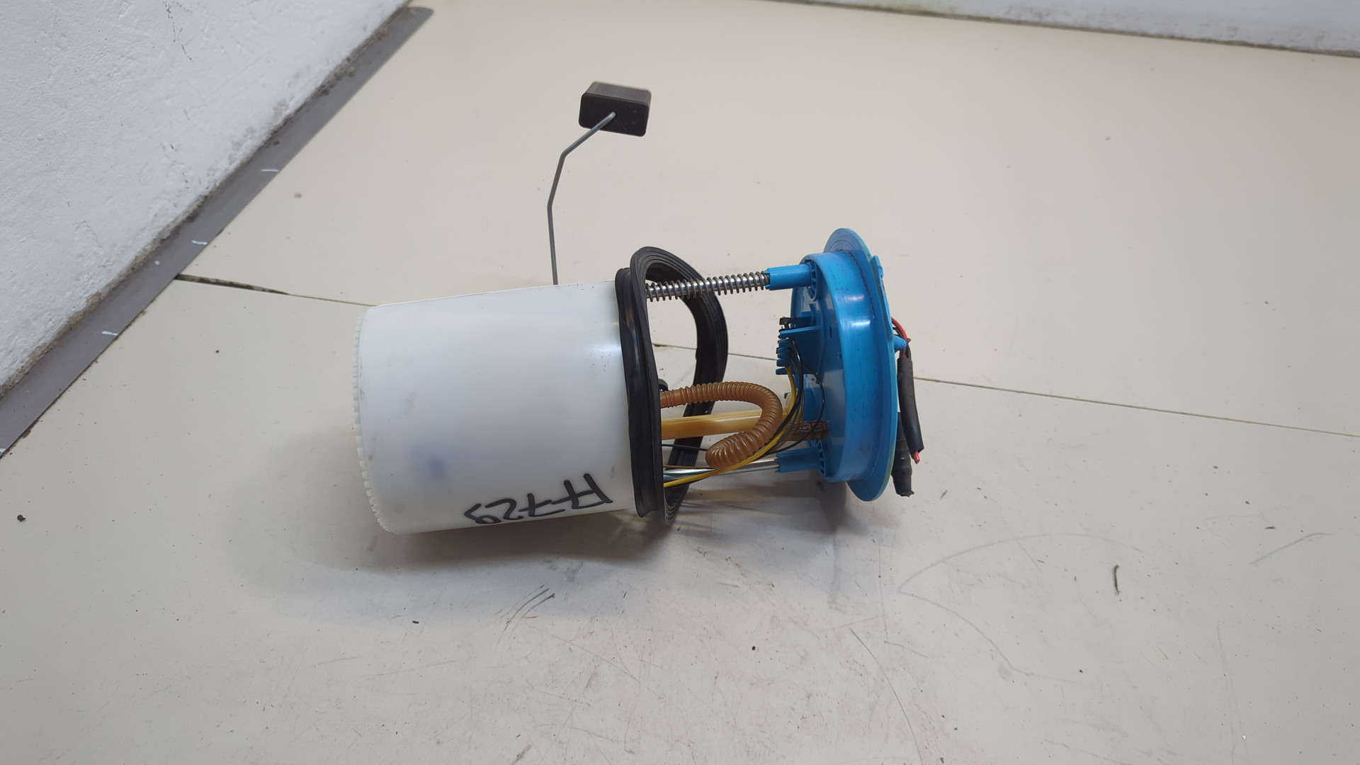 Насос топливный электрический