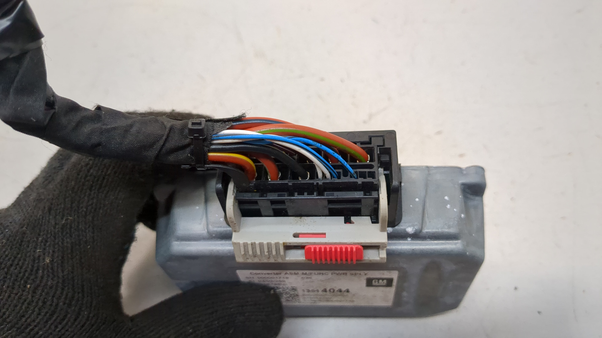 Преобразователь напряжения (адаптер)