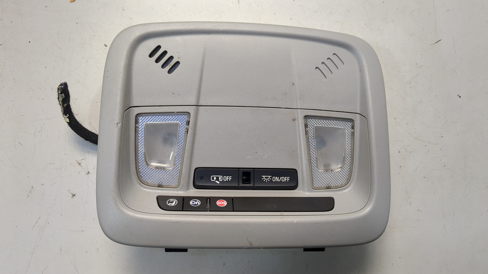 Плафон салонный