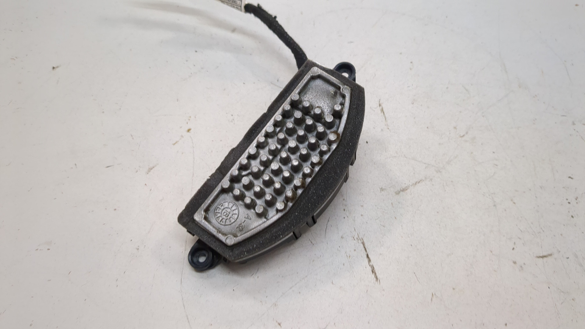 Резистор отопителя