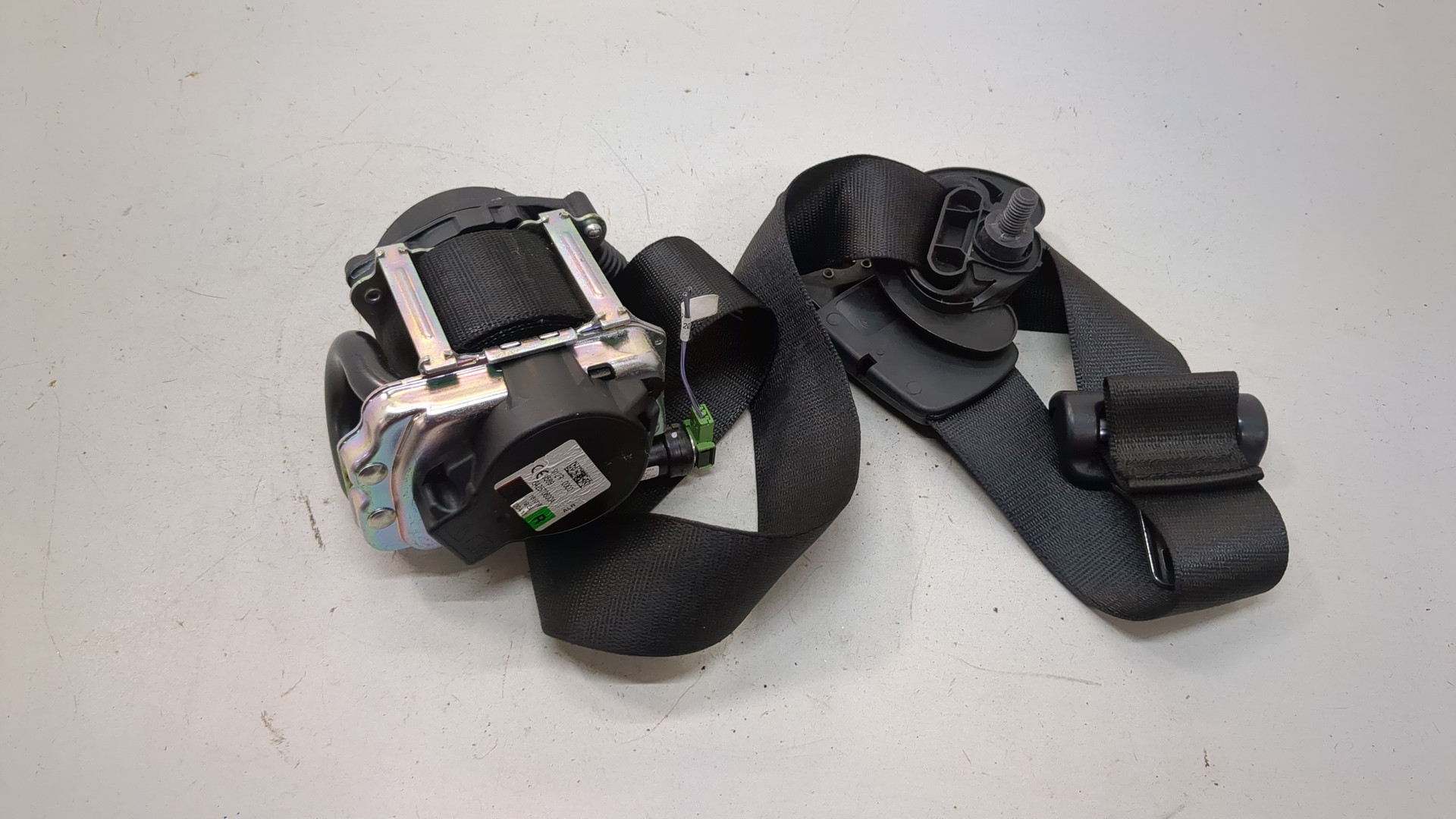 Ремень безопасности