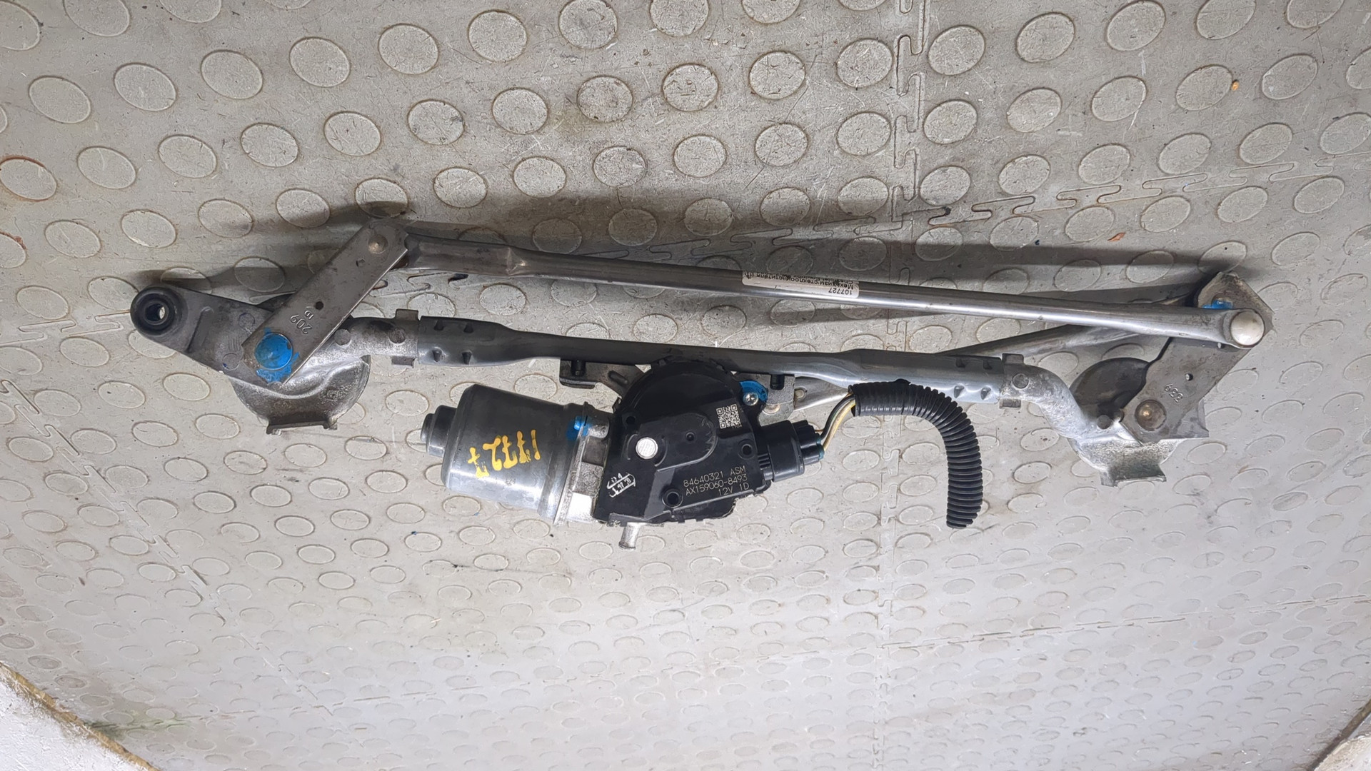 Трапеция стеклоочистителей