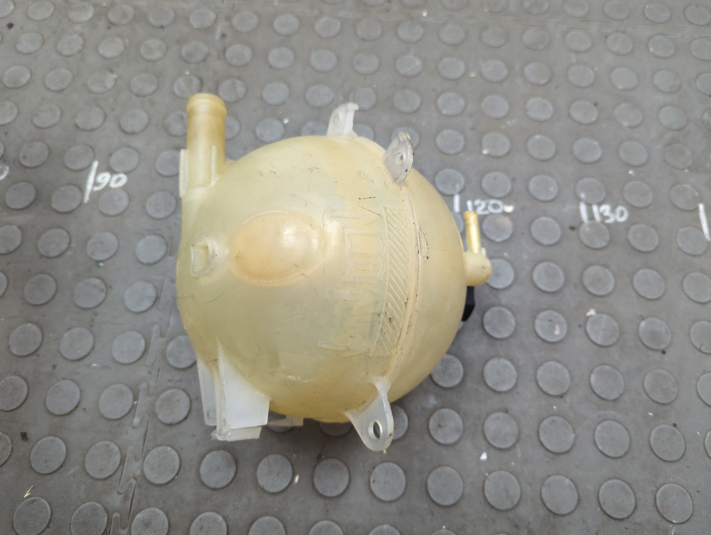 Бачок расширительный