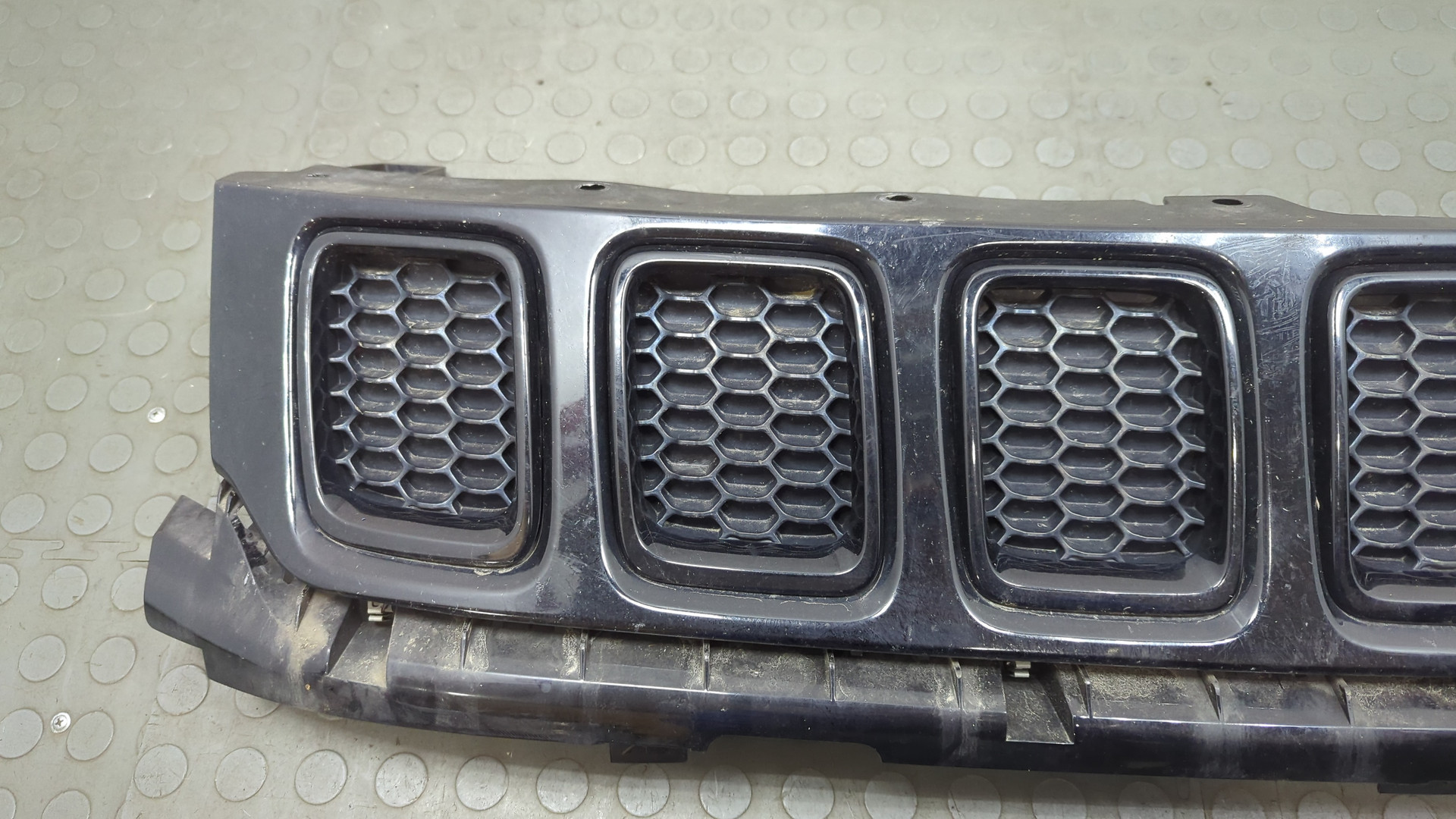 Решетка радиатора