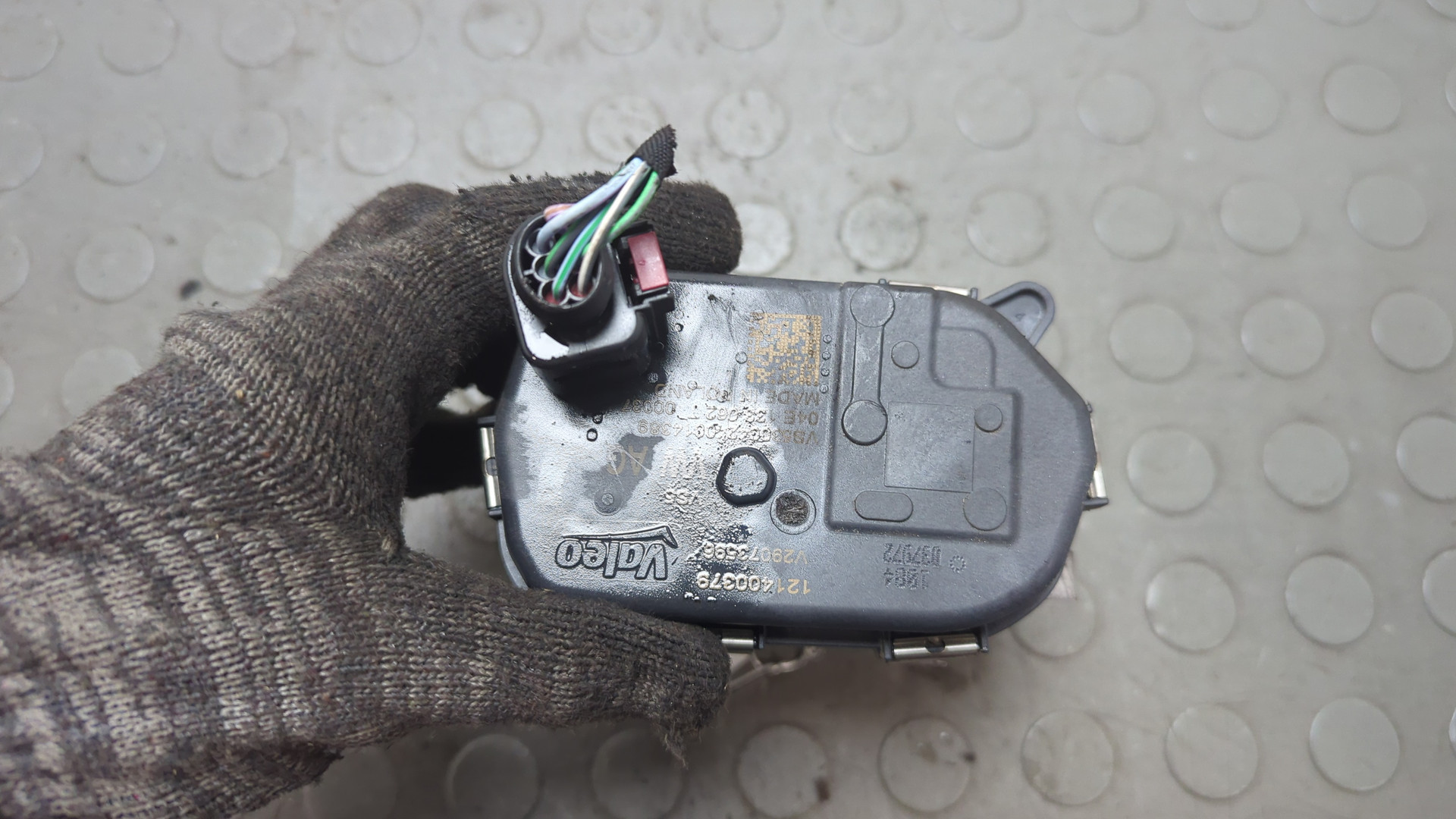 Заслонка дроссельная электрическая