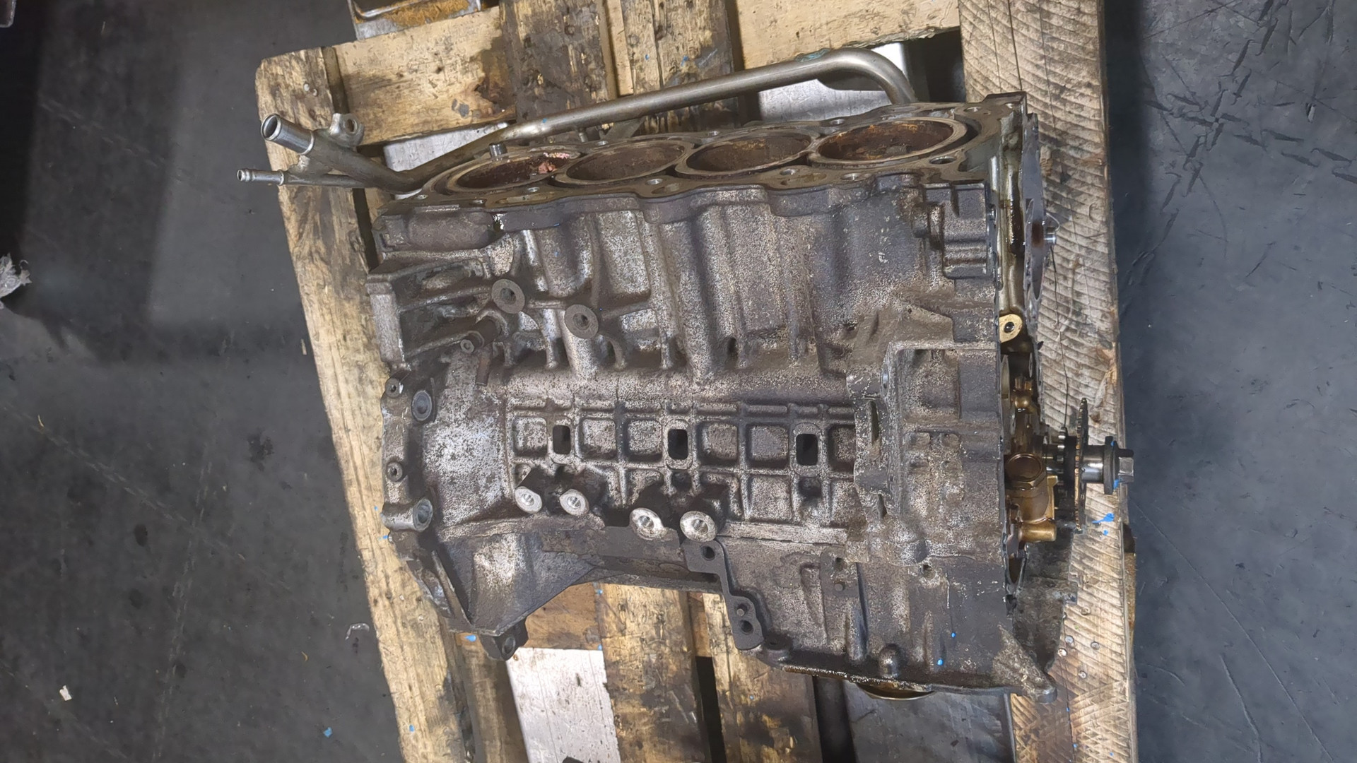 Блок двигателя