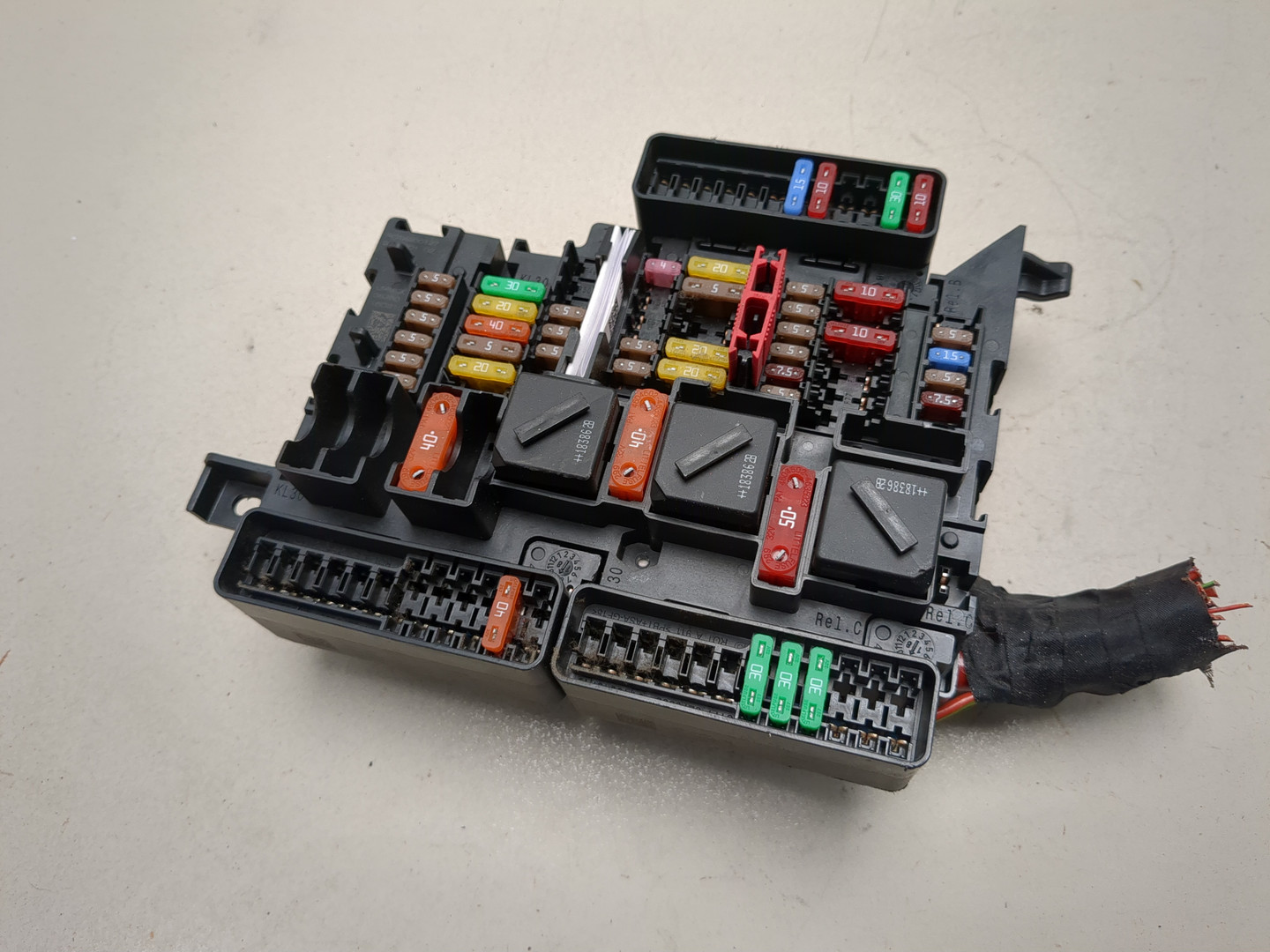 Блок предохранителей