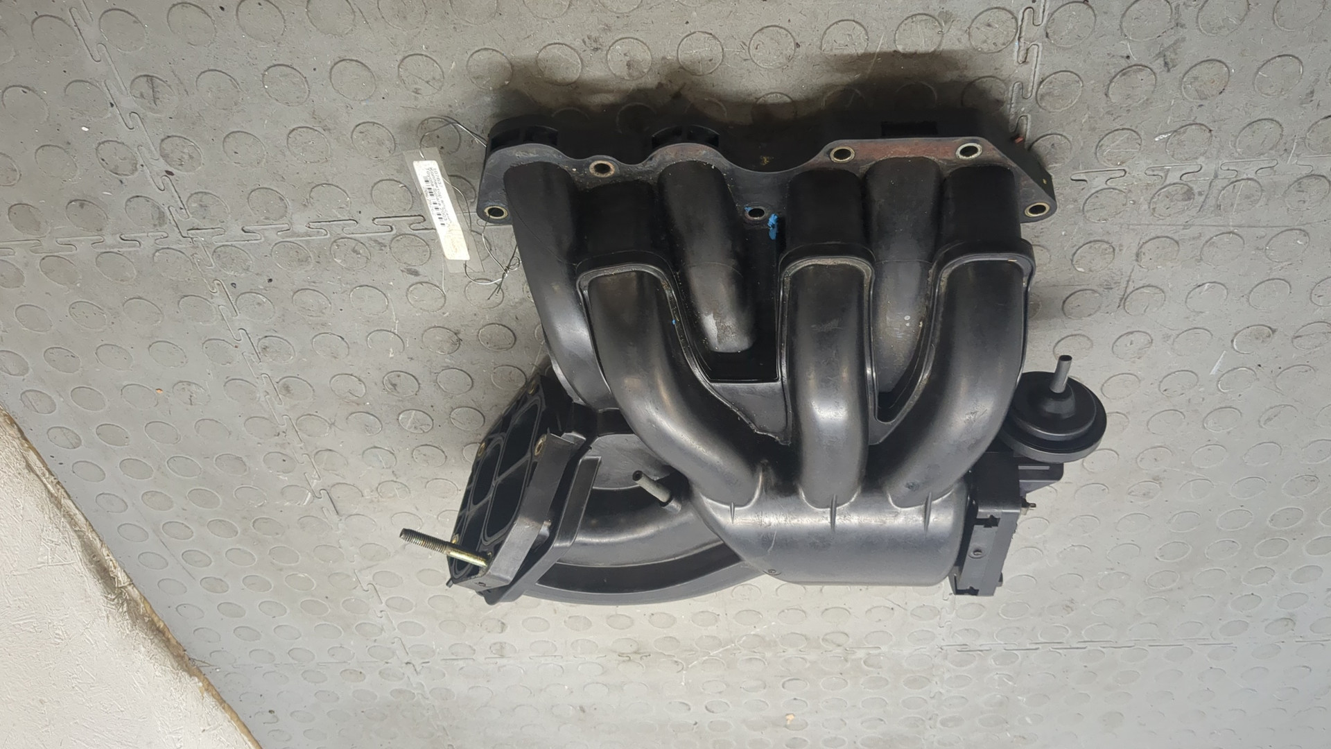 Коллектор впускной