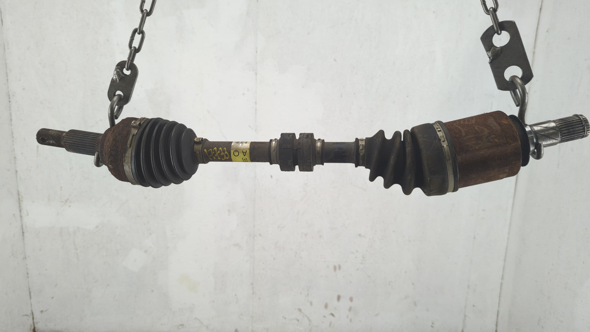 Полуось передняя левая