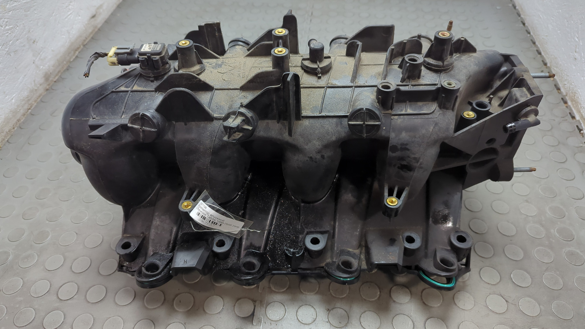 Коллектор впускной