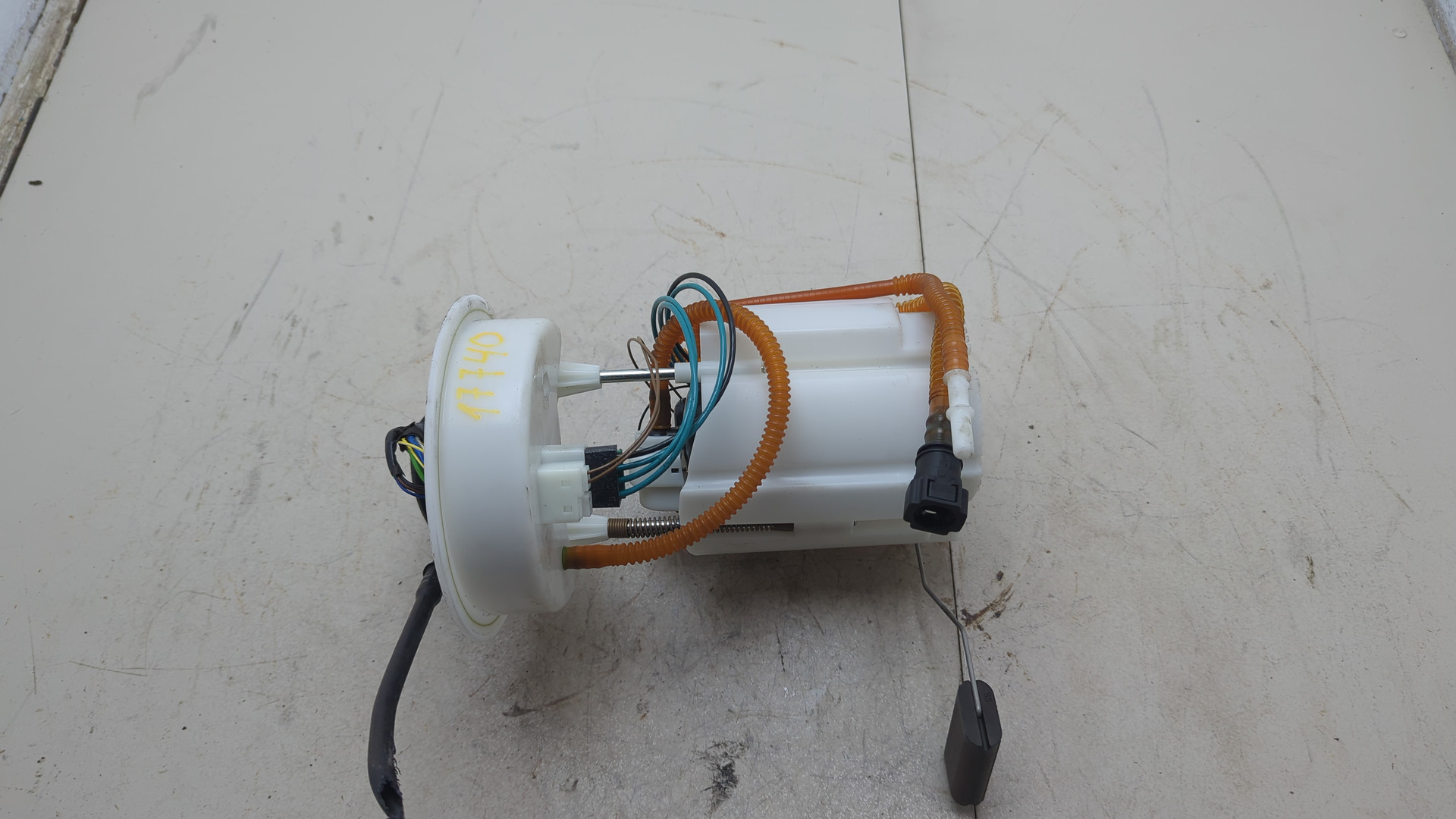 Насос топливный электрический