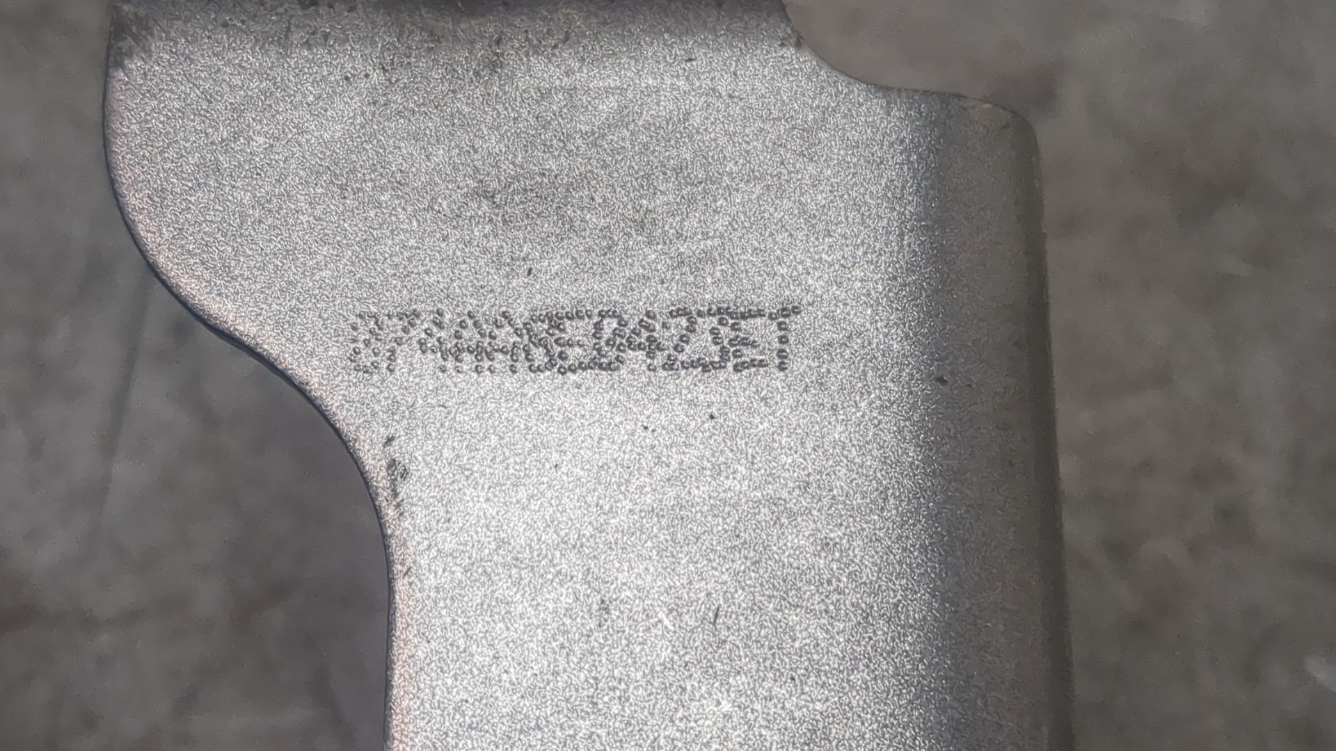 Петля капота правая