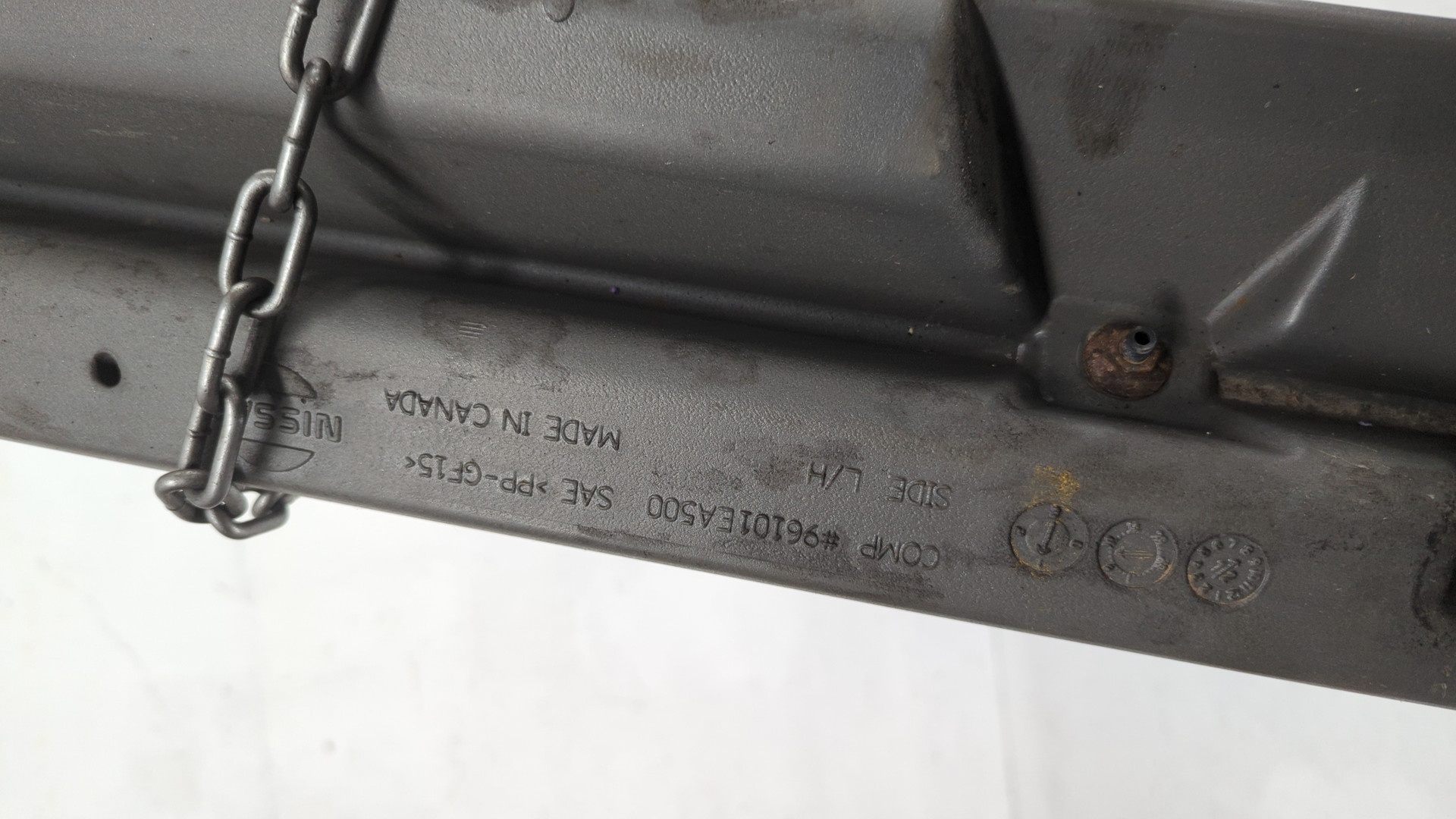 Подножка левая