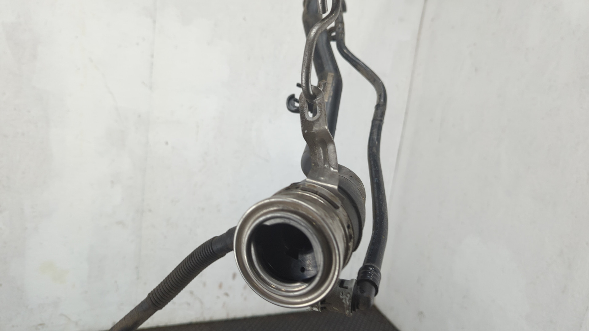 Горловина топливного бака