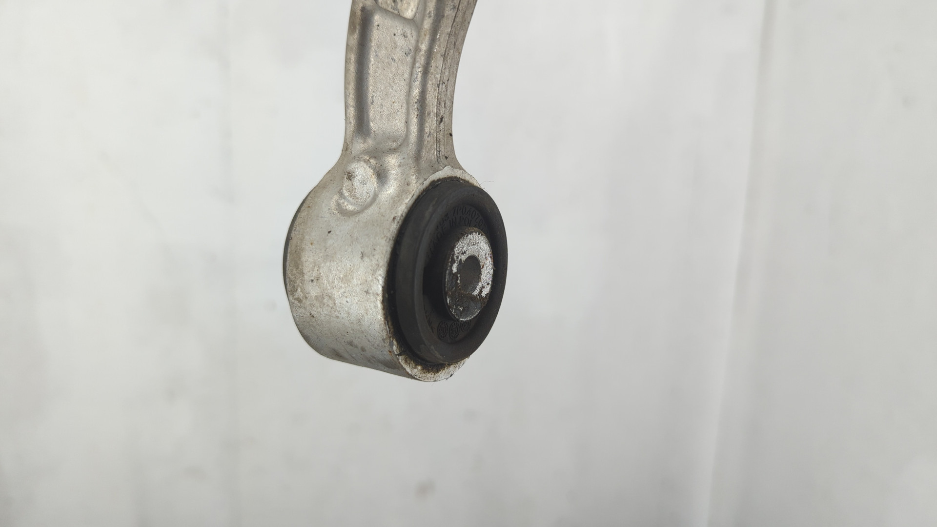 Рычаг передний