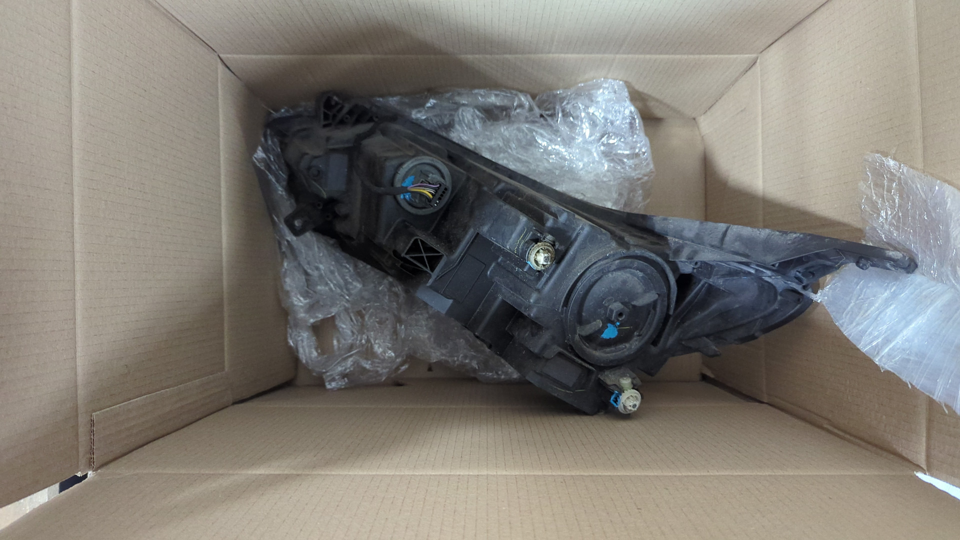 Фара правая