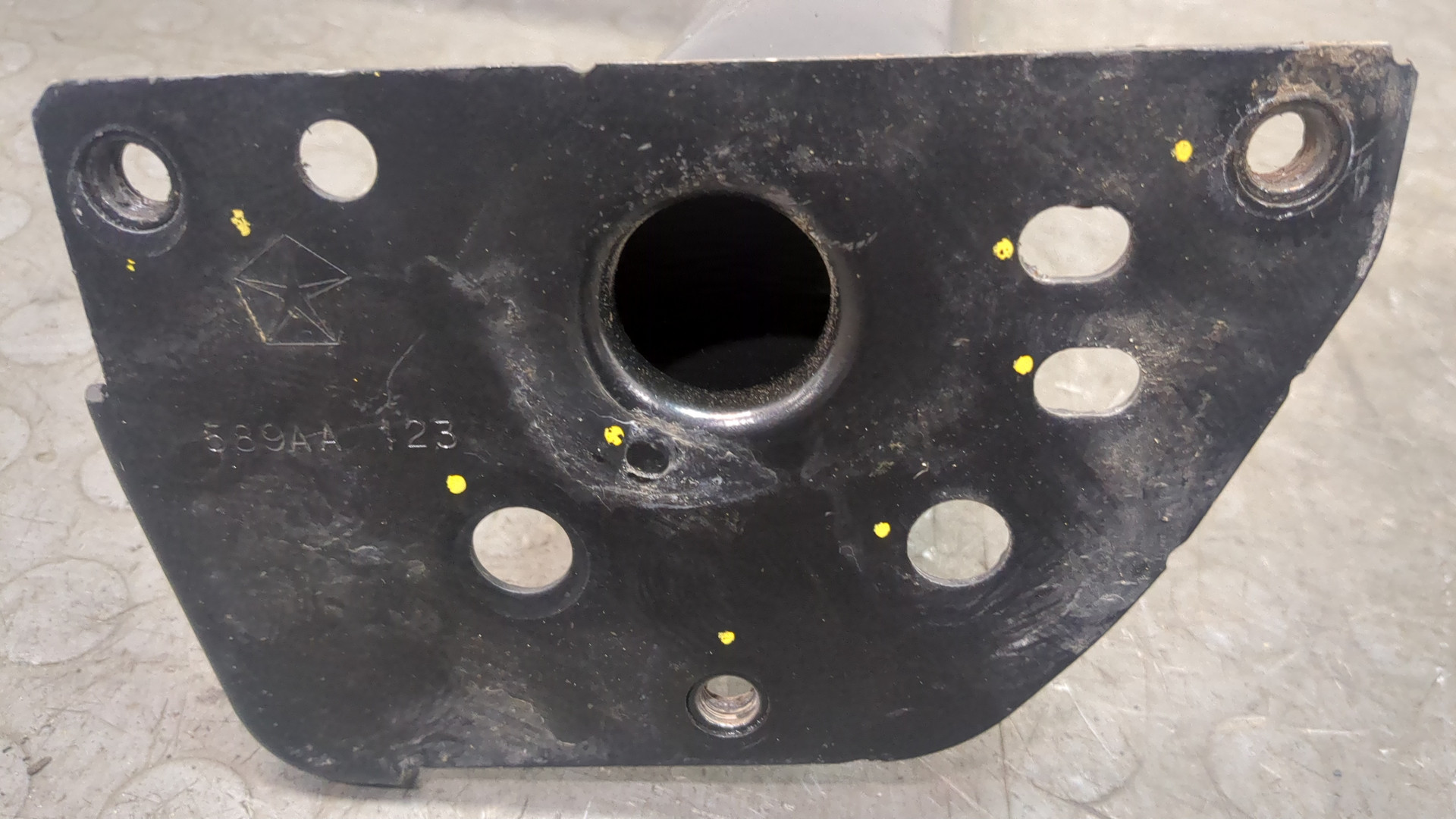 Кронштейн (сопут. товар)