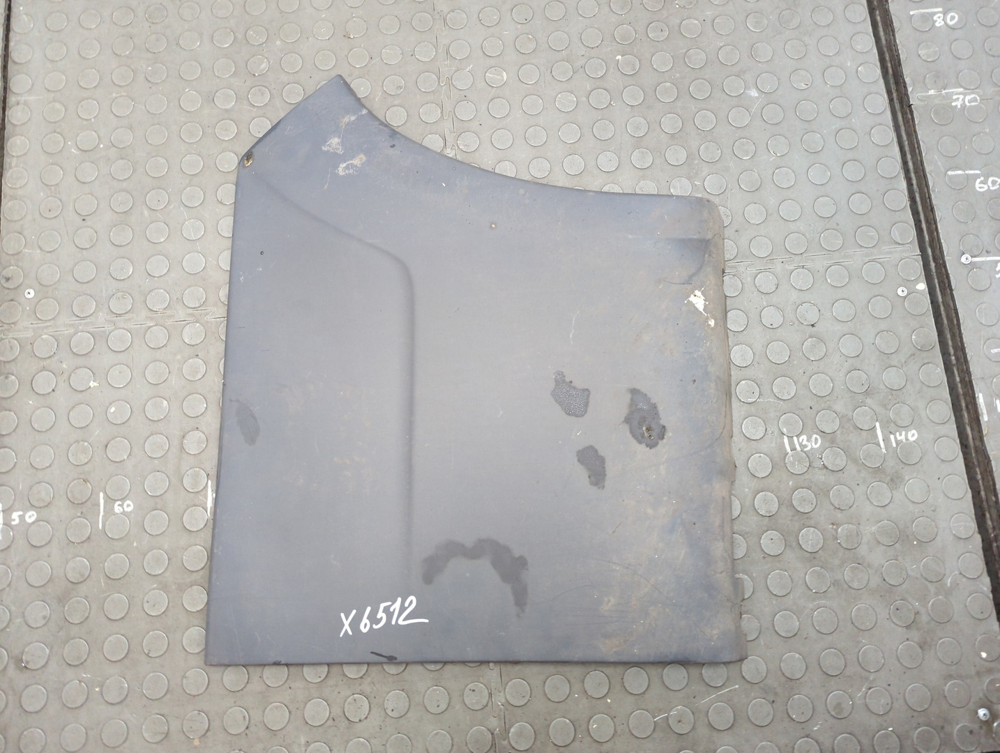 Молдинг заднего крыла правого