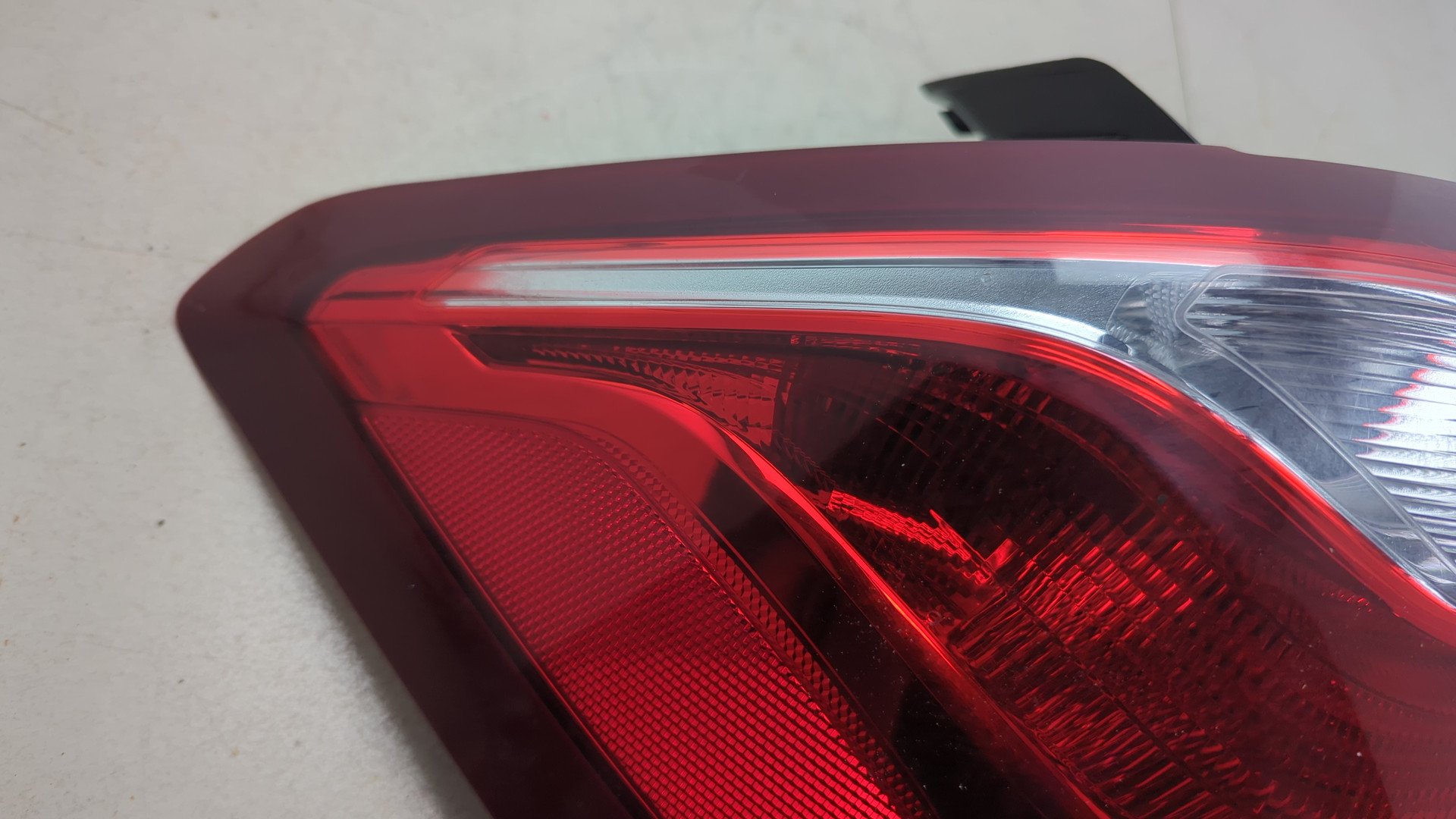 Фонарь задний левый