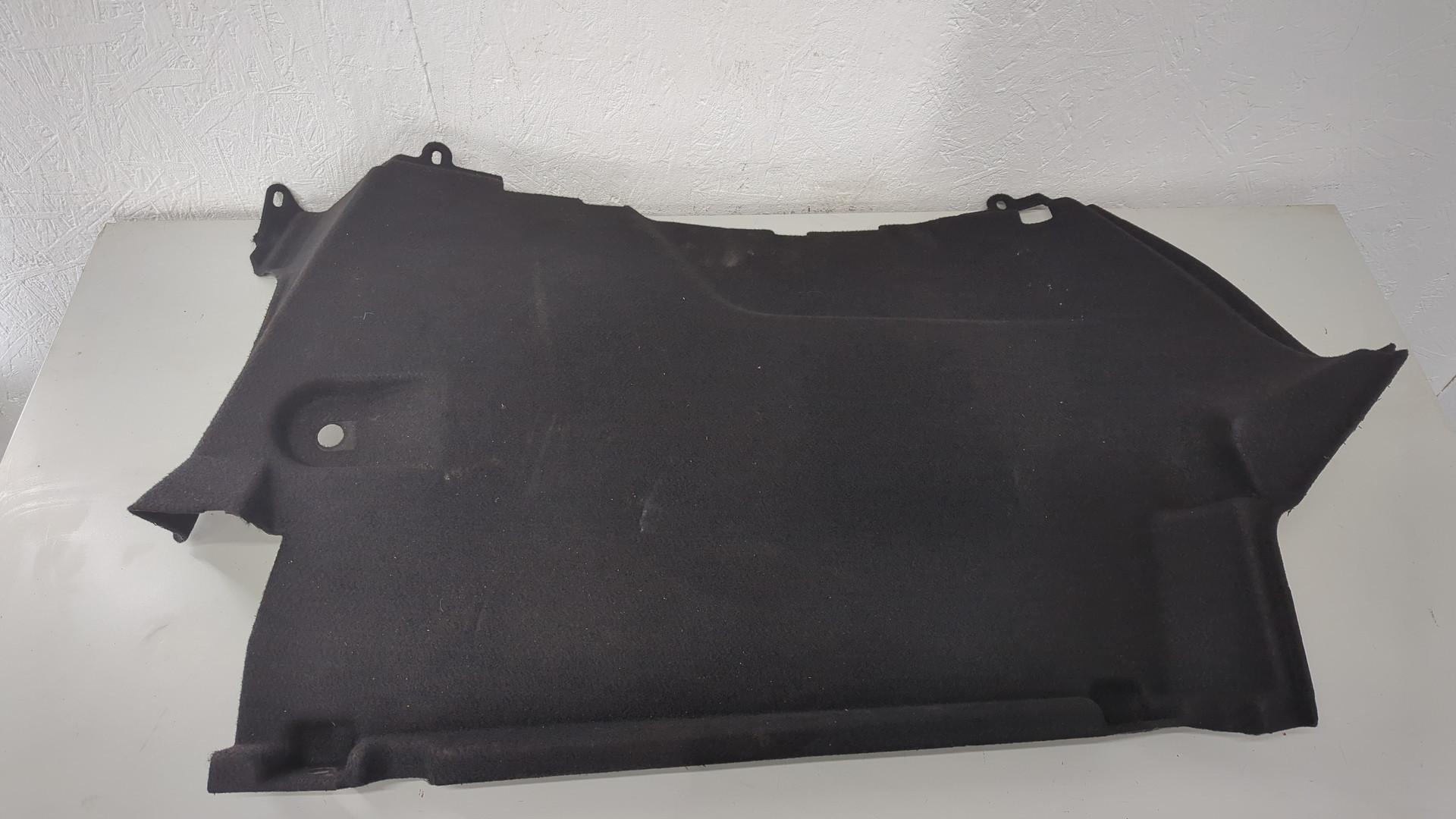 Обшивка багажника