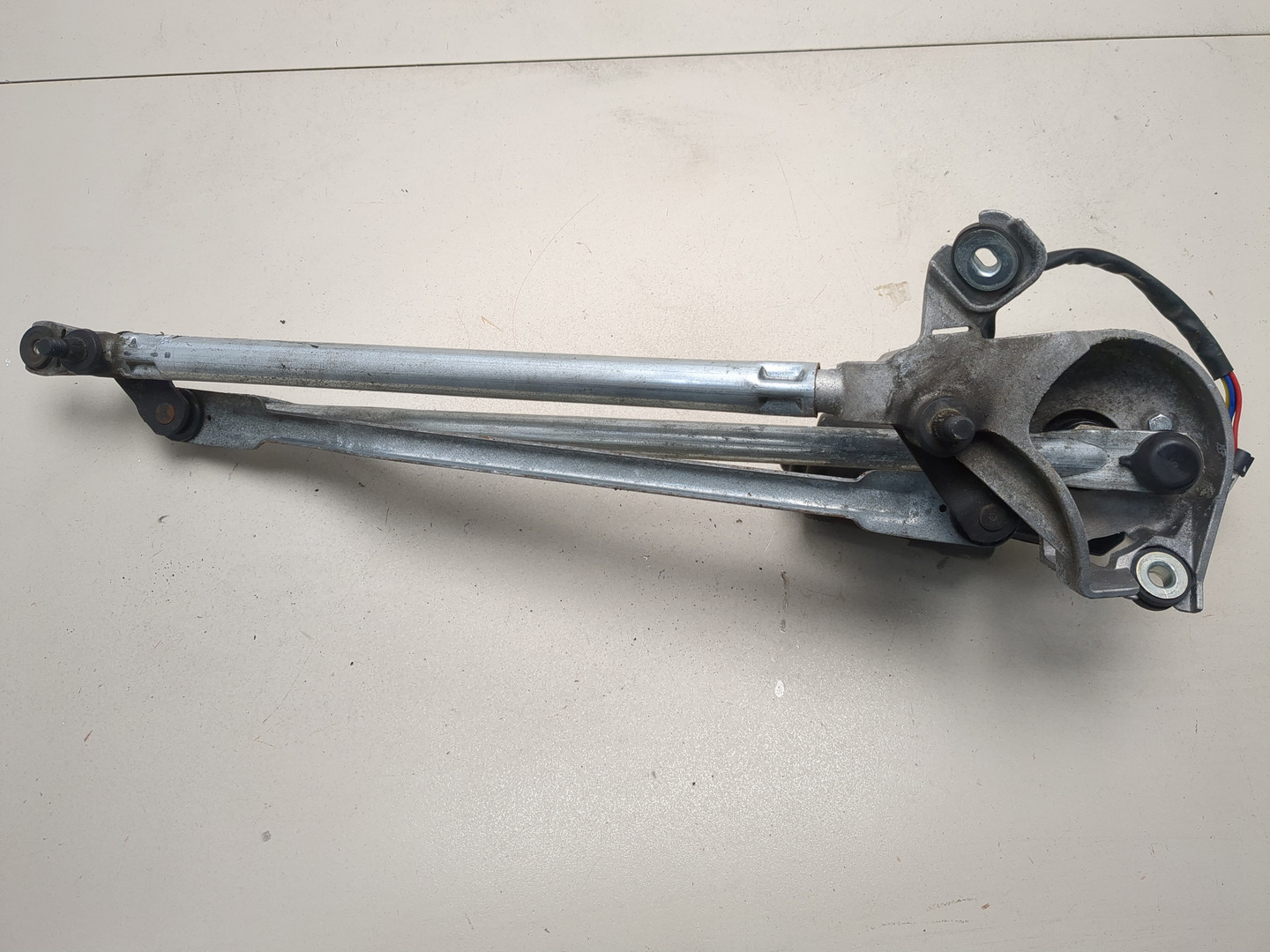 Трапеция стеклоочистителей