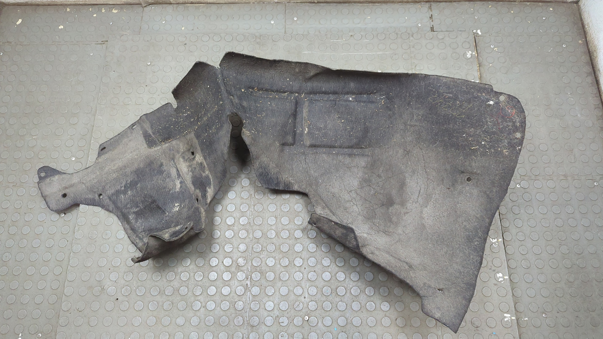 Локер передний левый